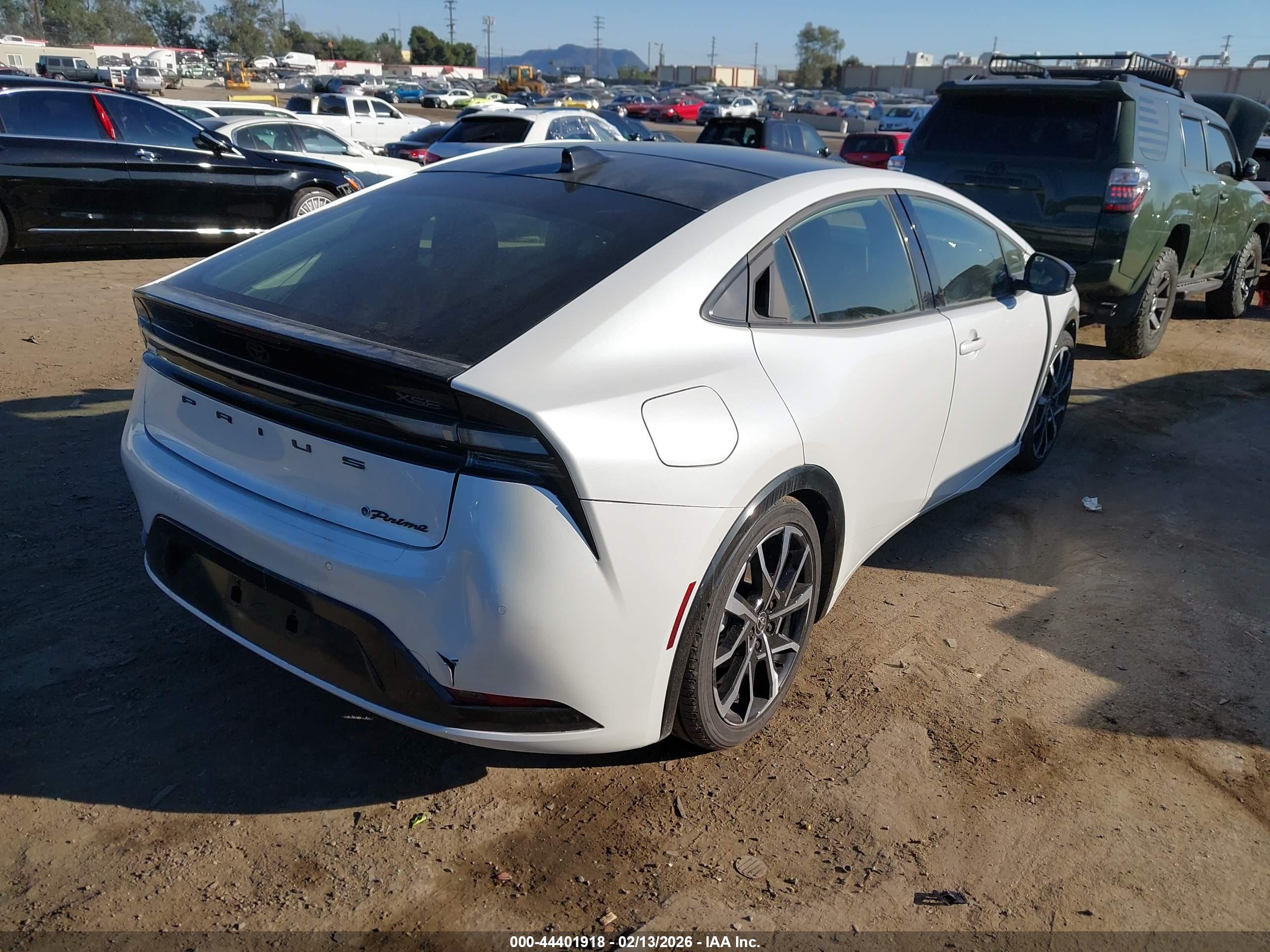 TOYOTA PRIUS image 4