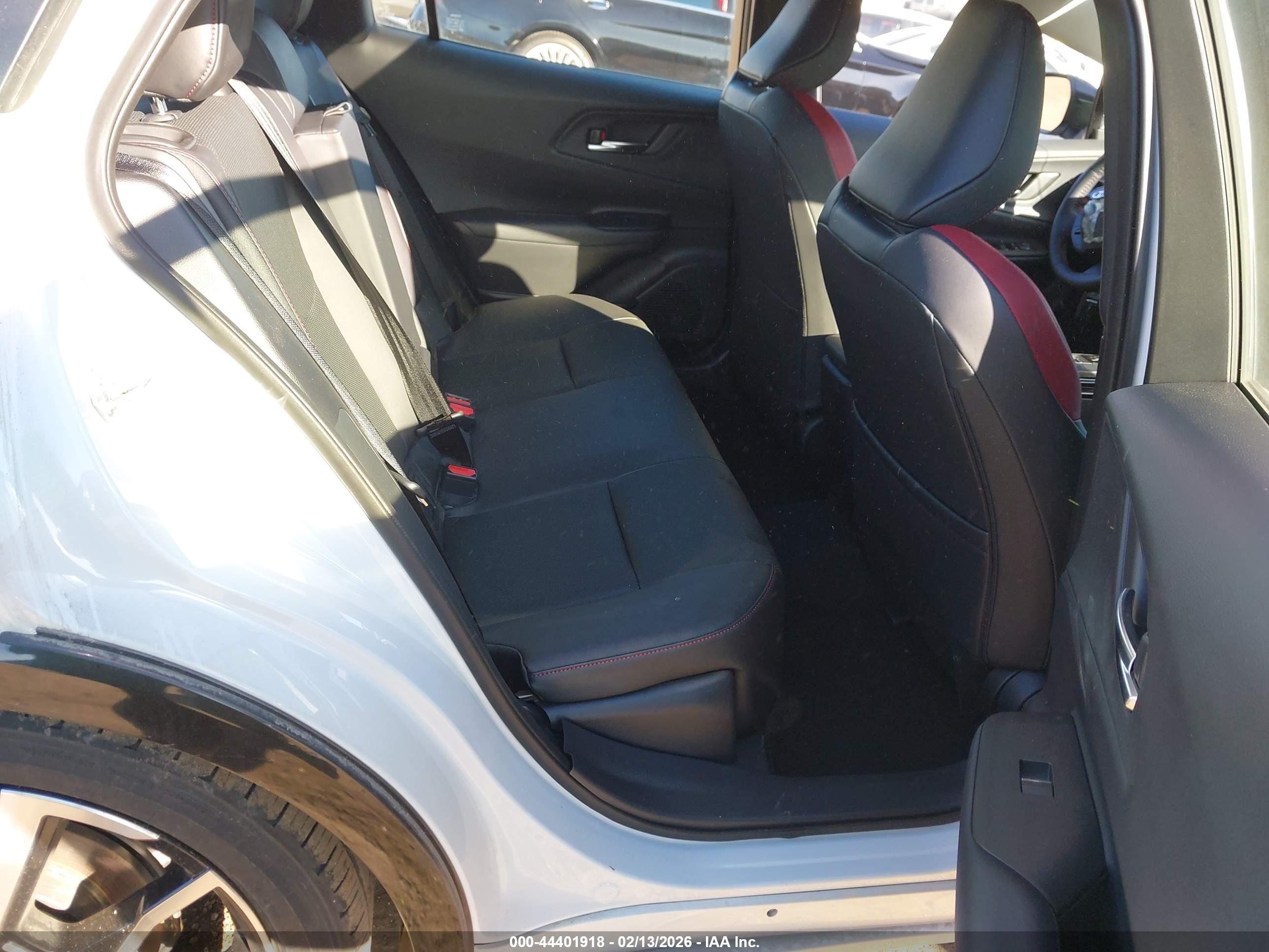 TOYOTA PRIUS image 8