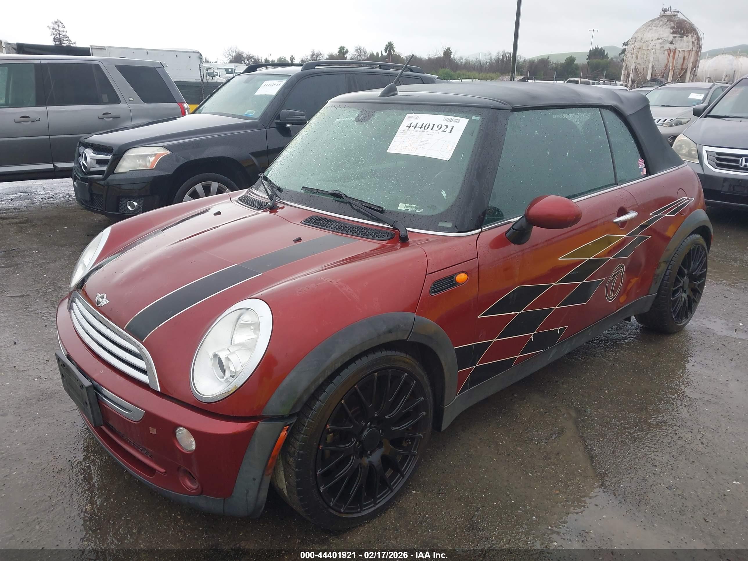 MINI COOPER image 2