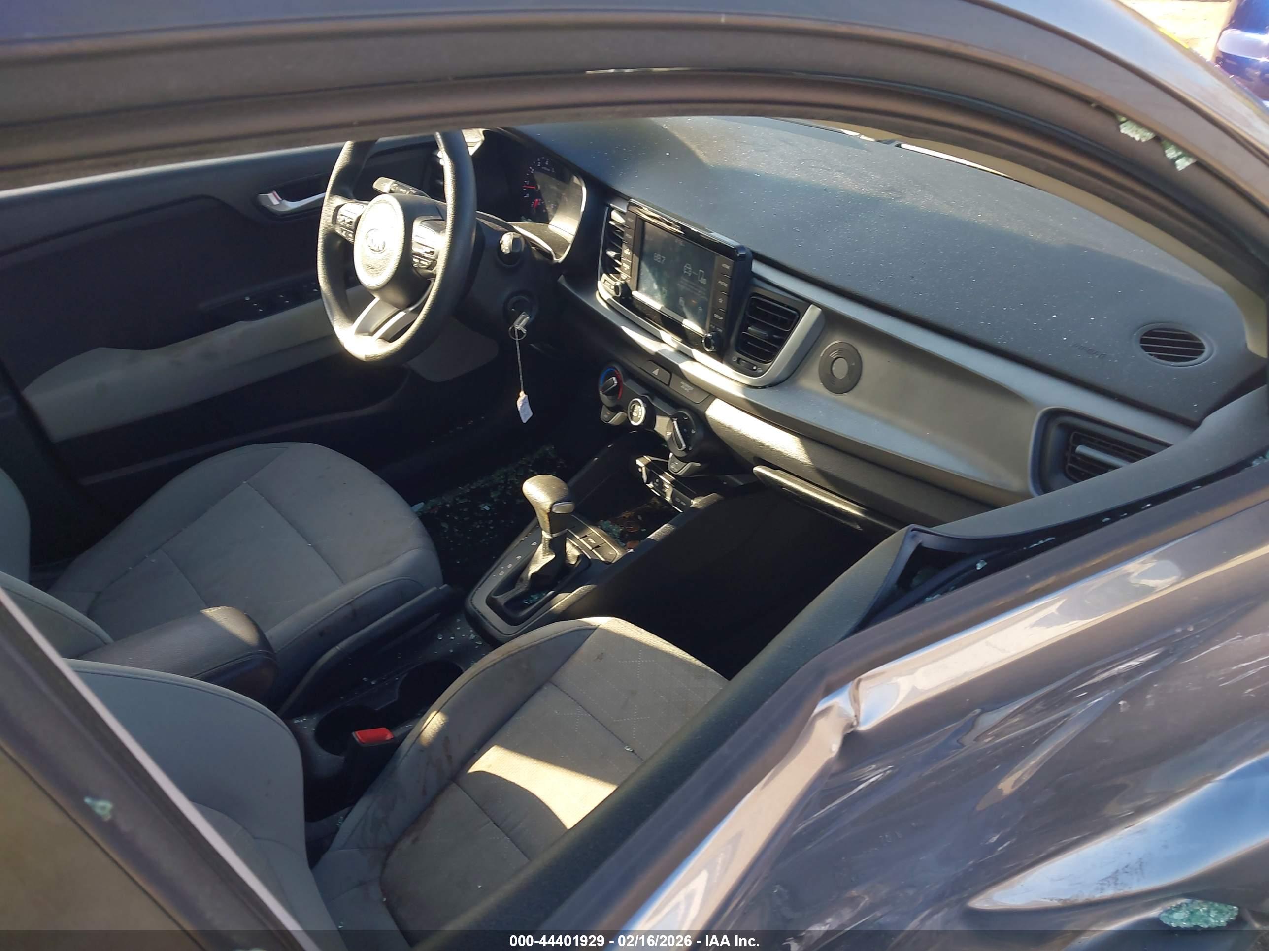 KIA RIO image 5