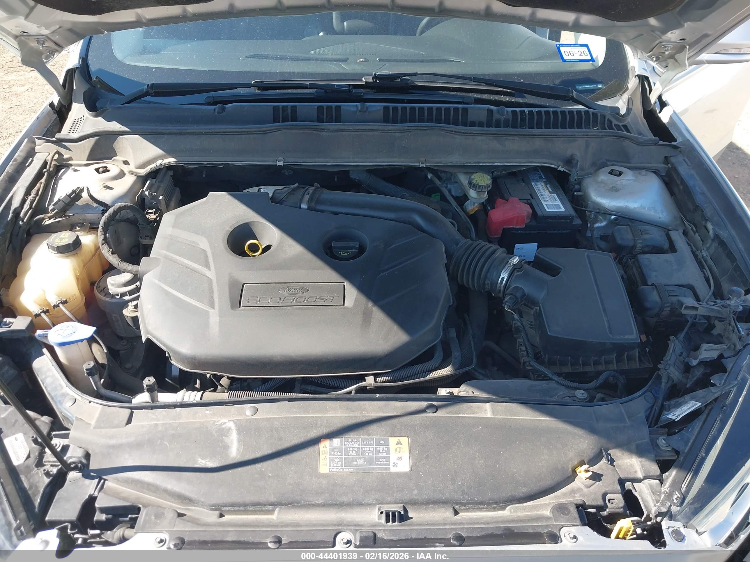 FORD FUSION image 10