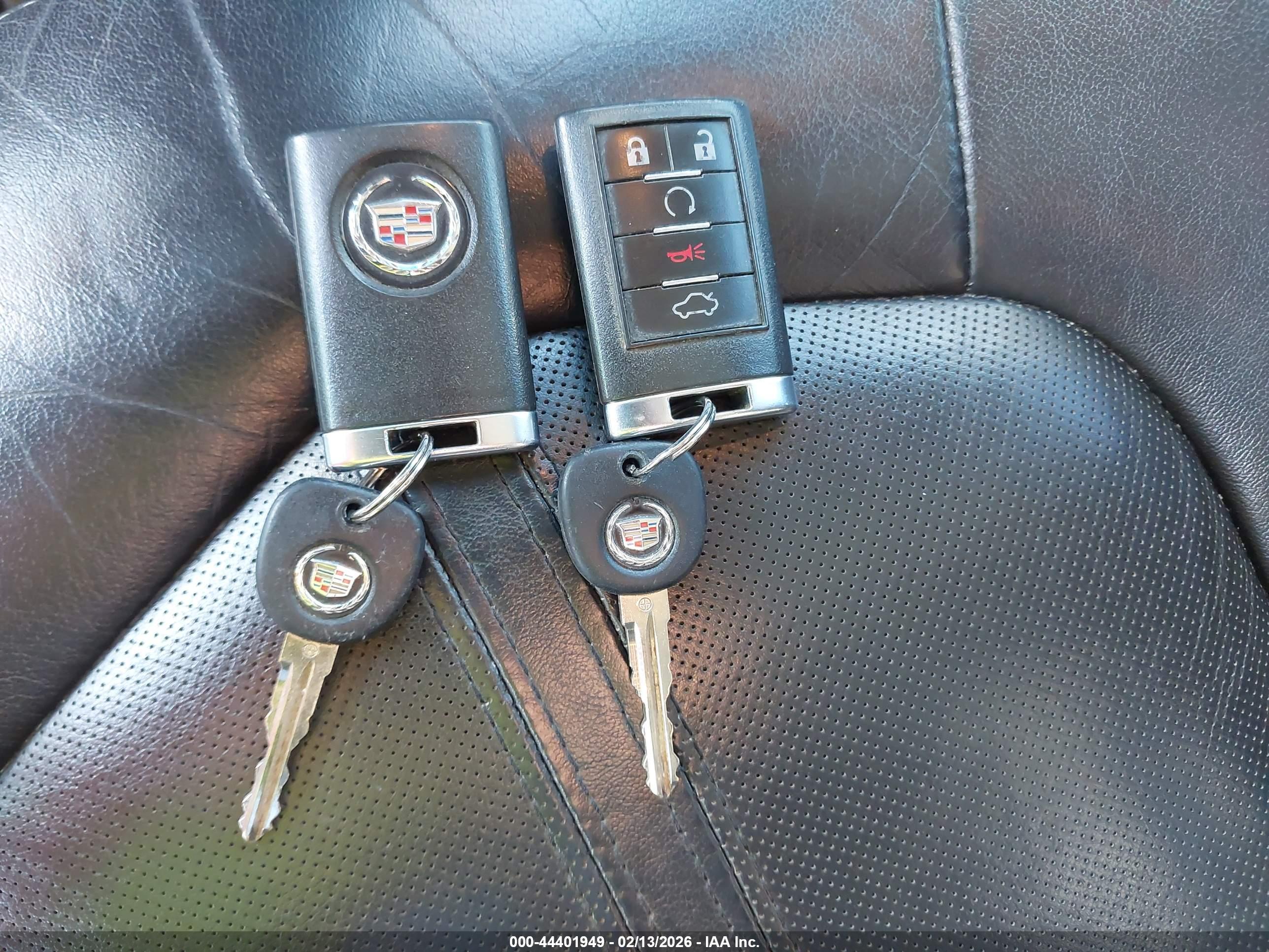 CADILLAC CTS image 11