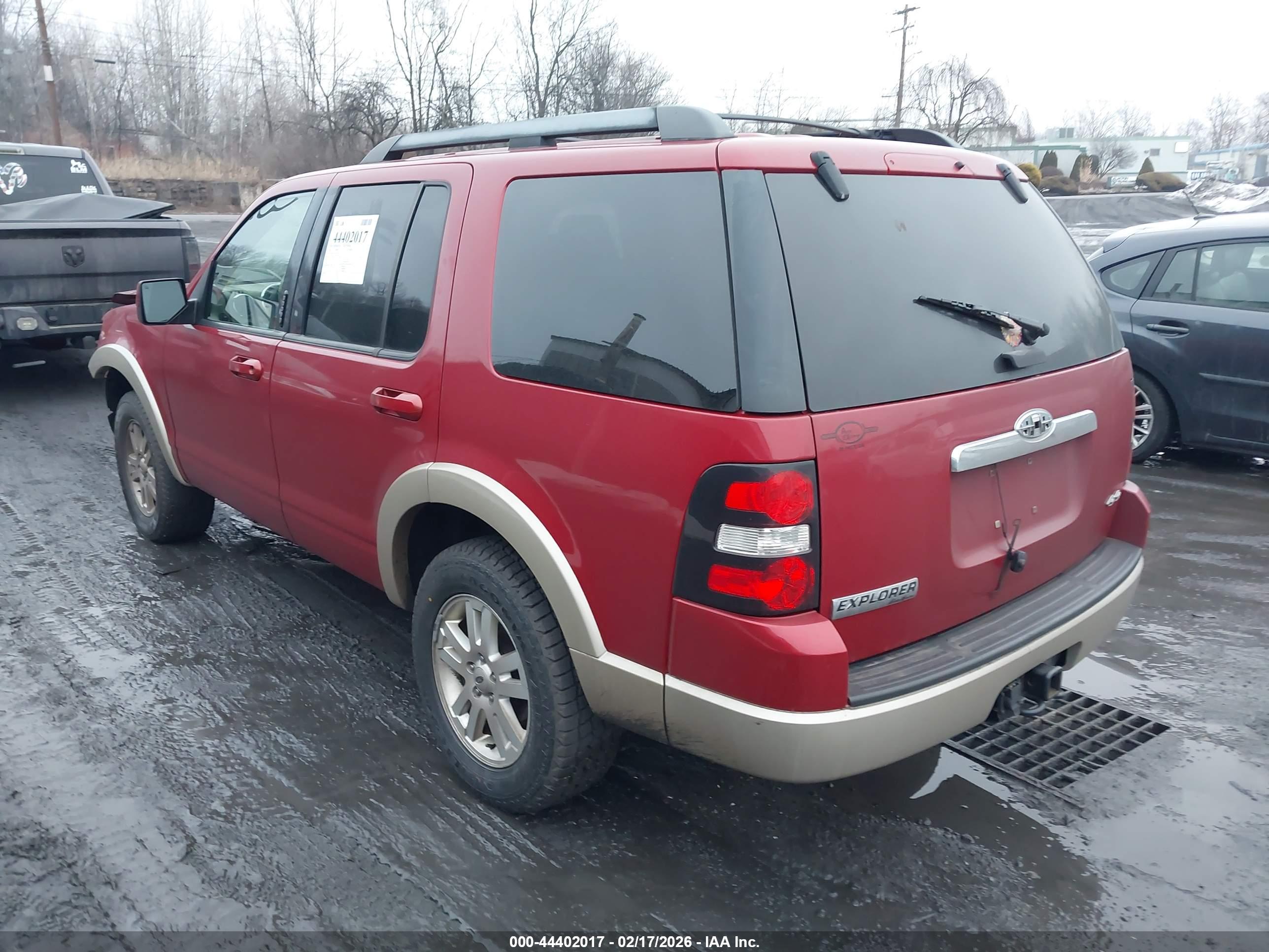 FORD EXPLORER image 3