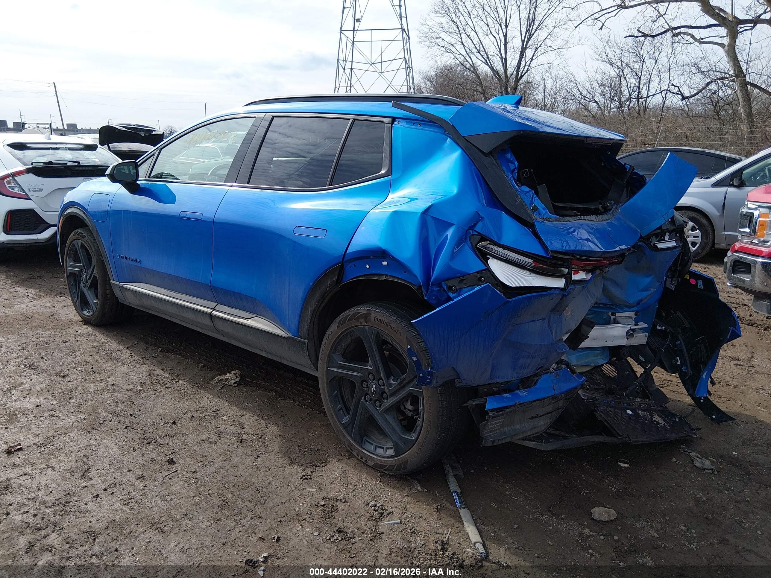 CHEVROLET EQUINOX image 3