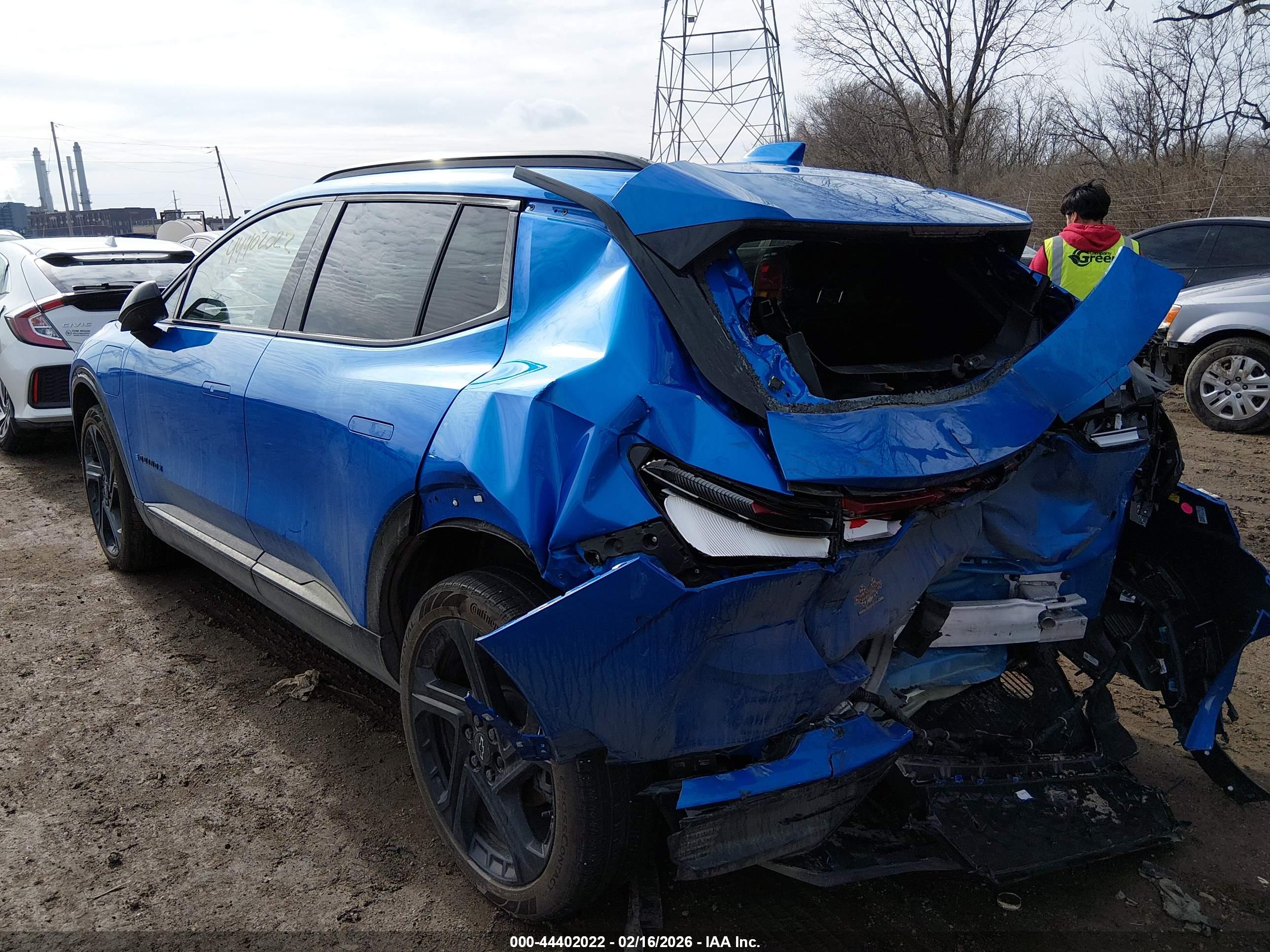 CHEVROLET EQUINOX image 6