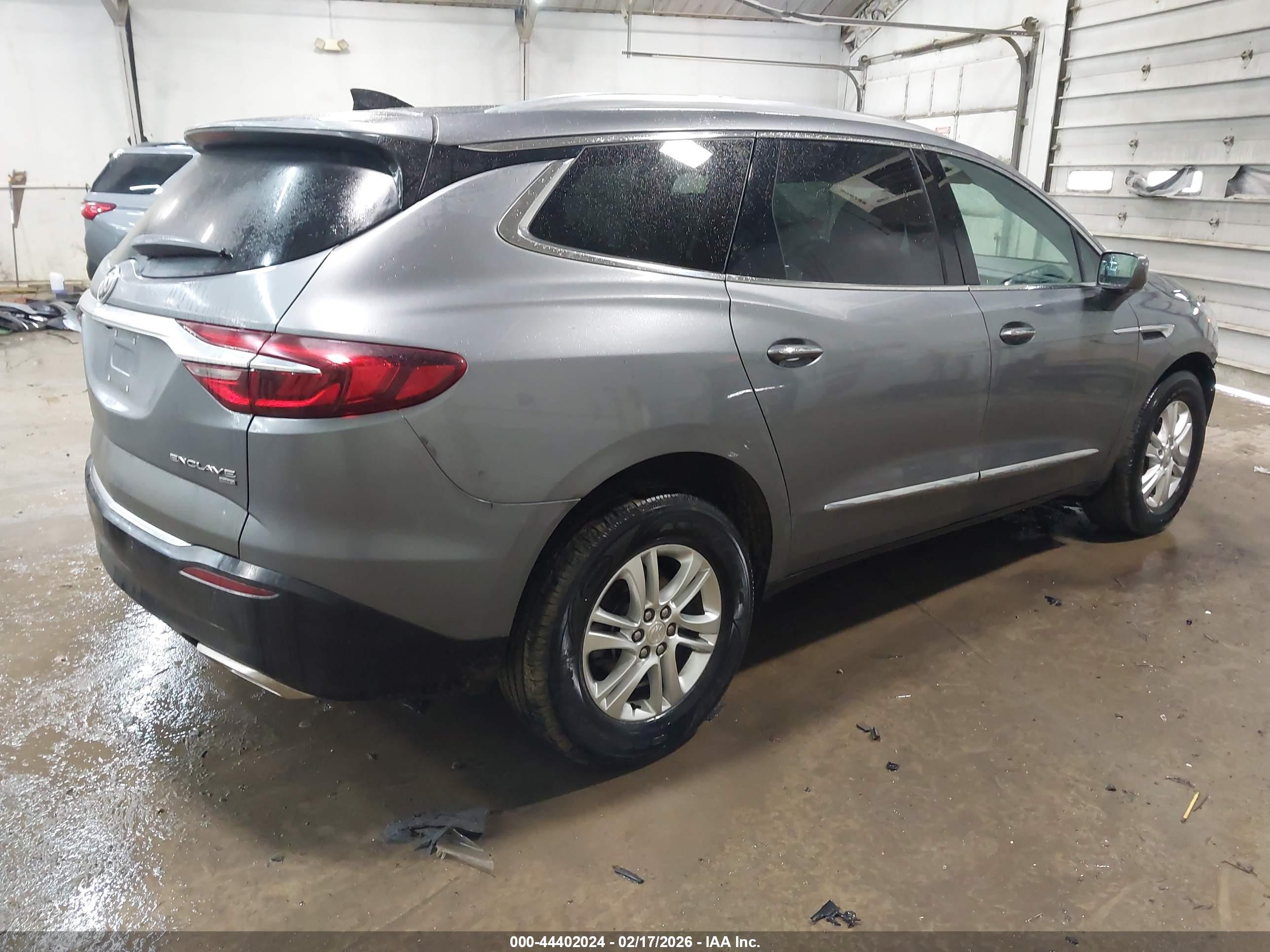 BUICK ENCLAVE image 4