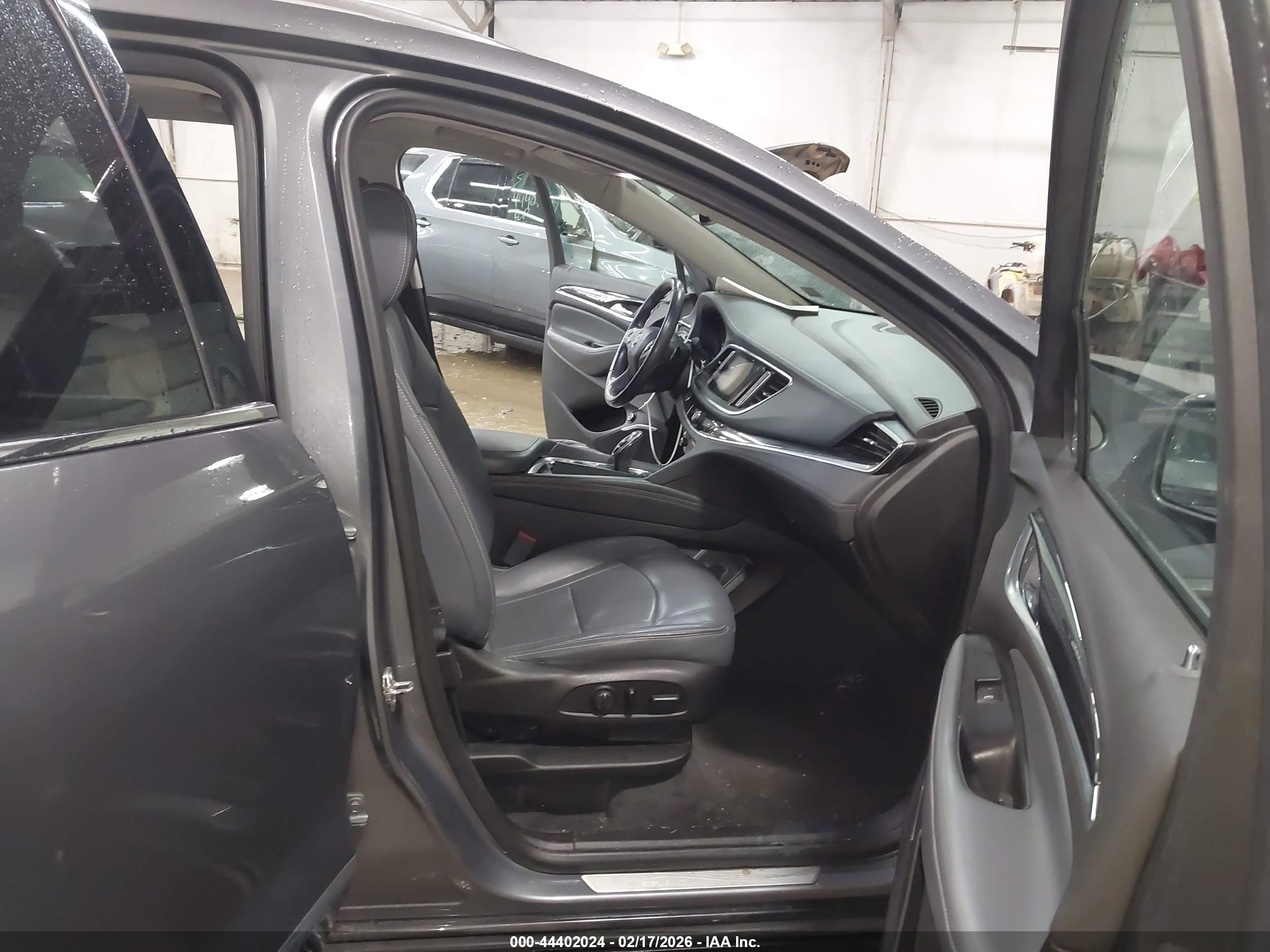 BUICK ENCLAVE image 5