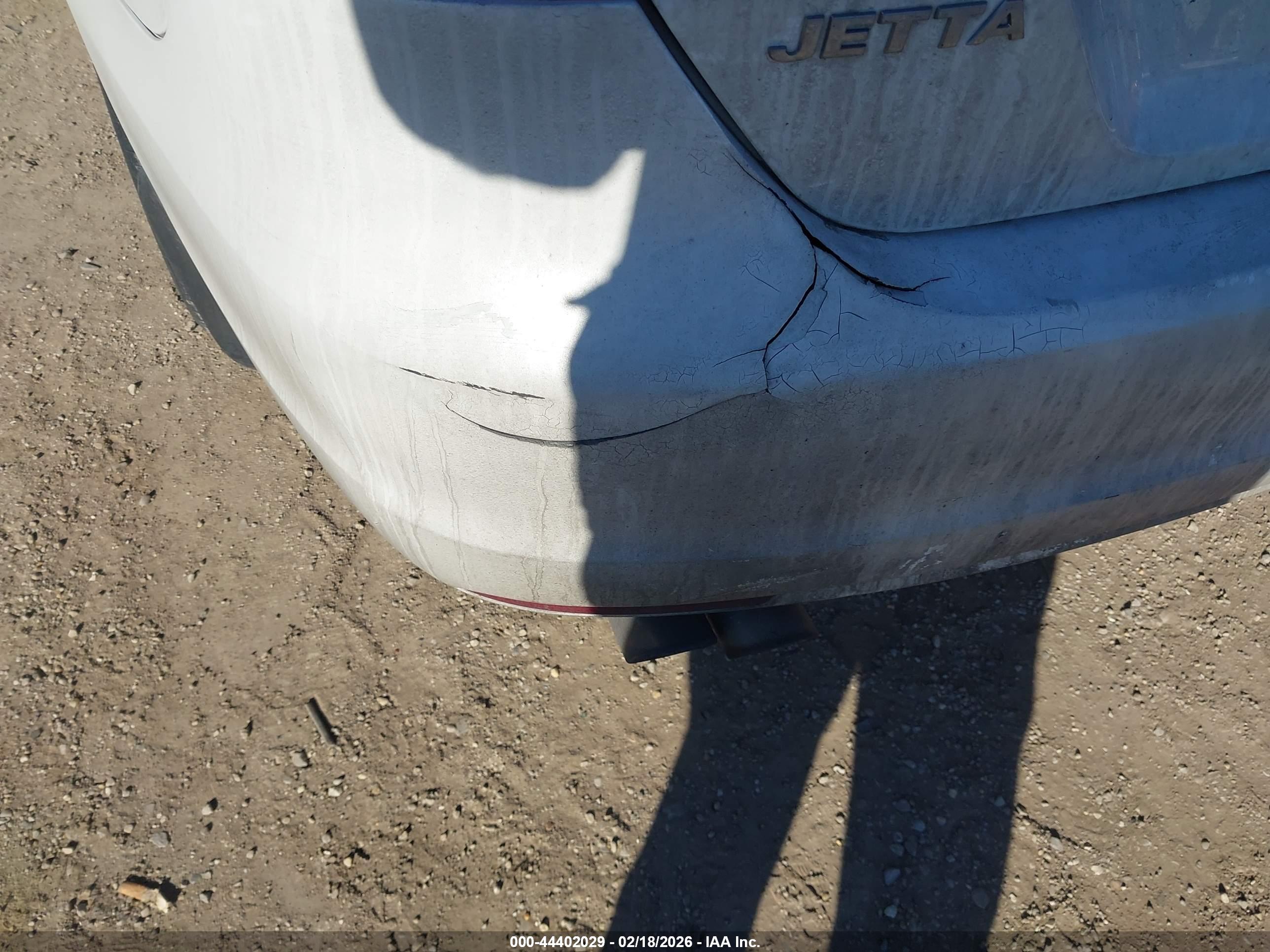 VOLKSWAGEN JETTA image 6