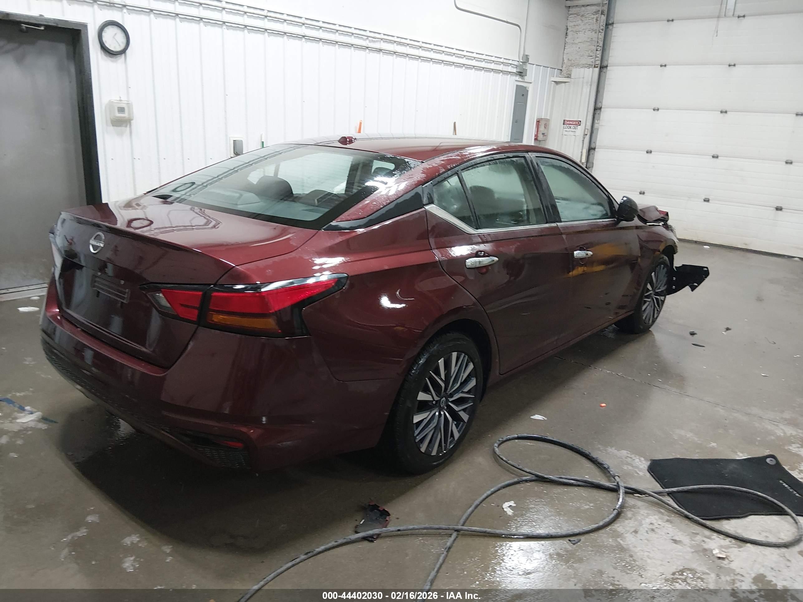NISSAN ALTIMA image 4