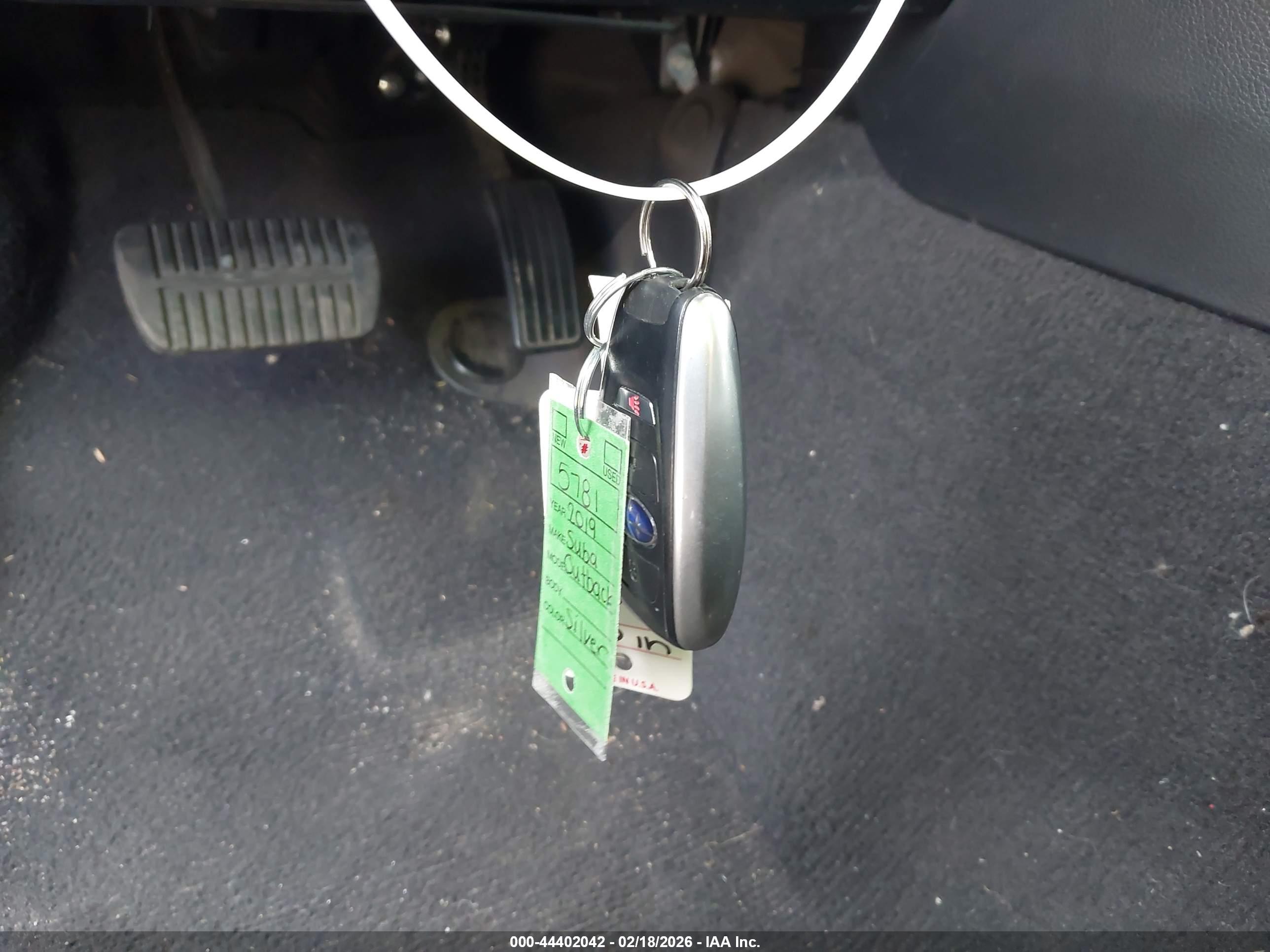 SUBARU OUTBACK image 11