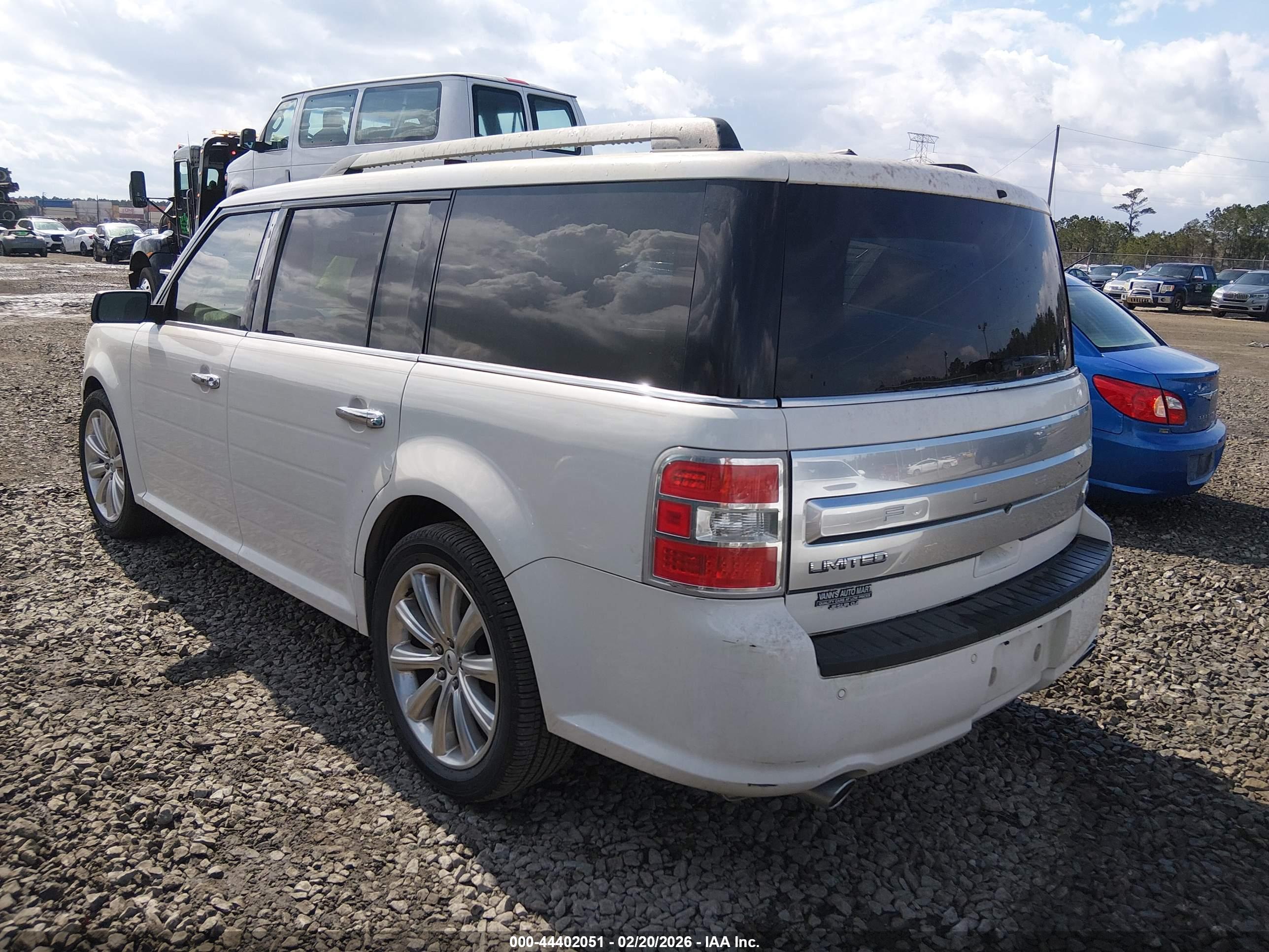 FORD FLEX image 3