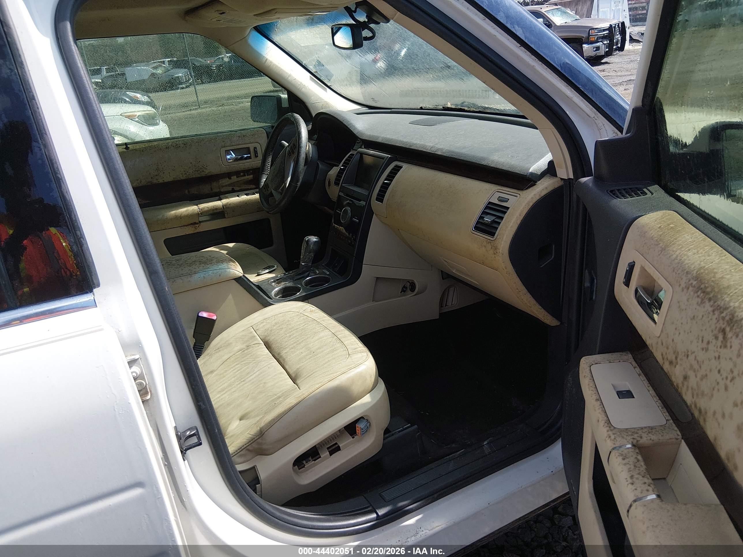 FORD FLEX image 5