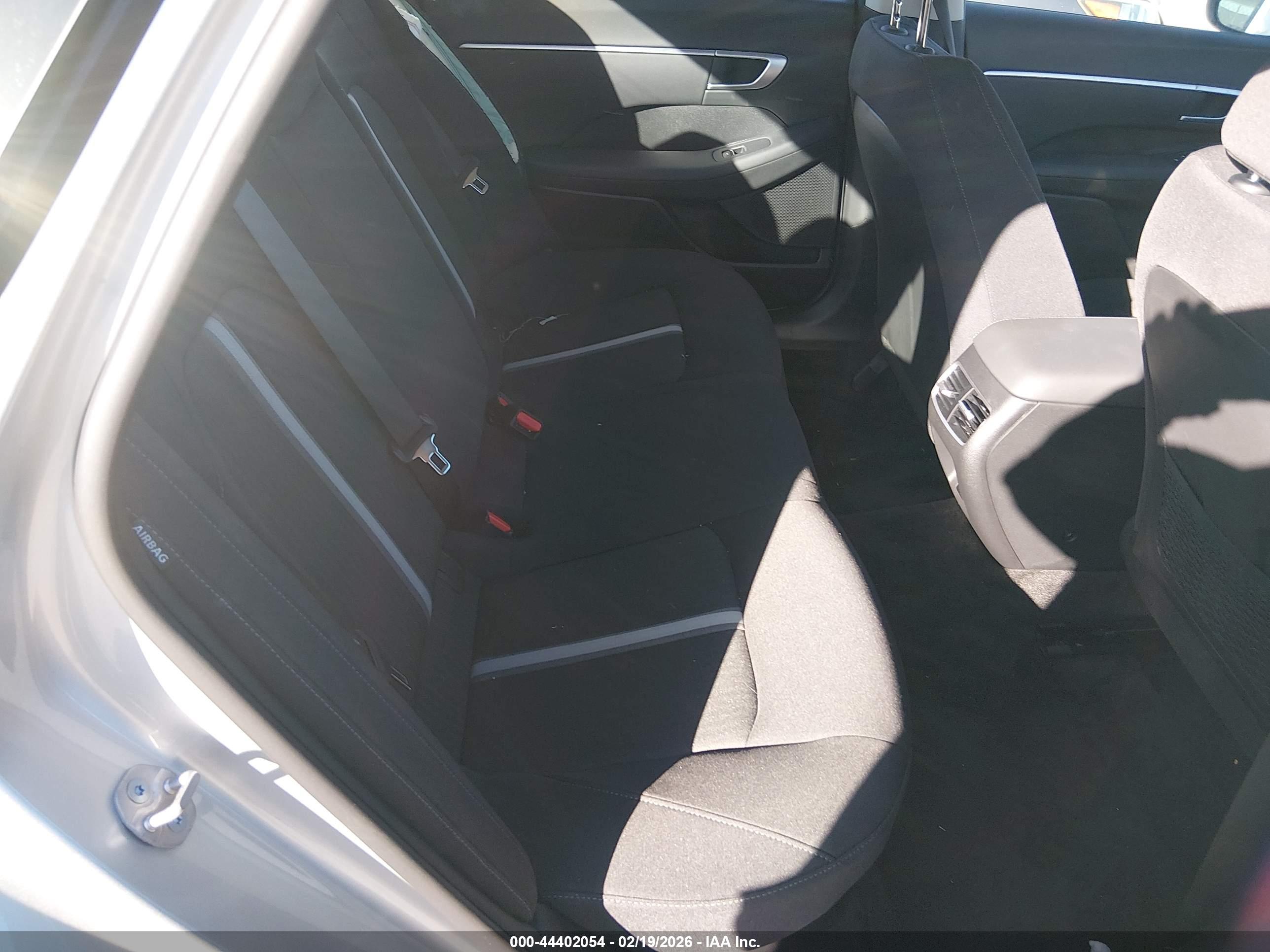 HYUNDAI SONATA image 8