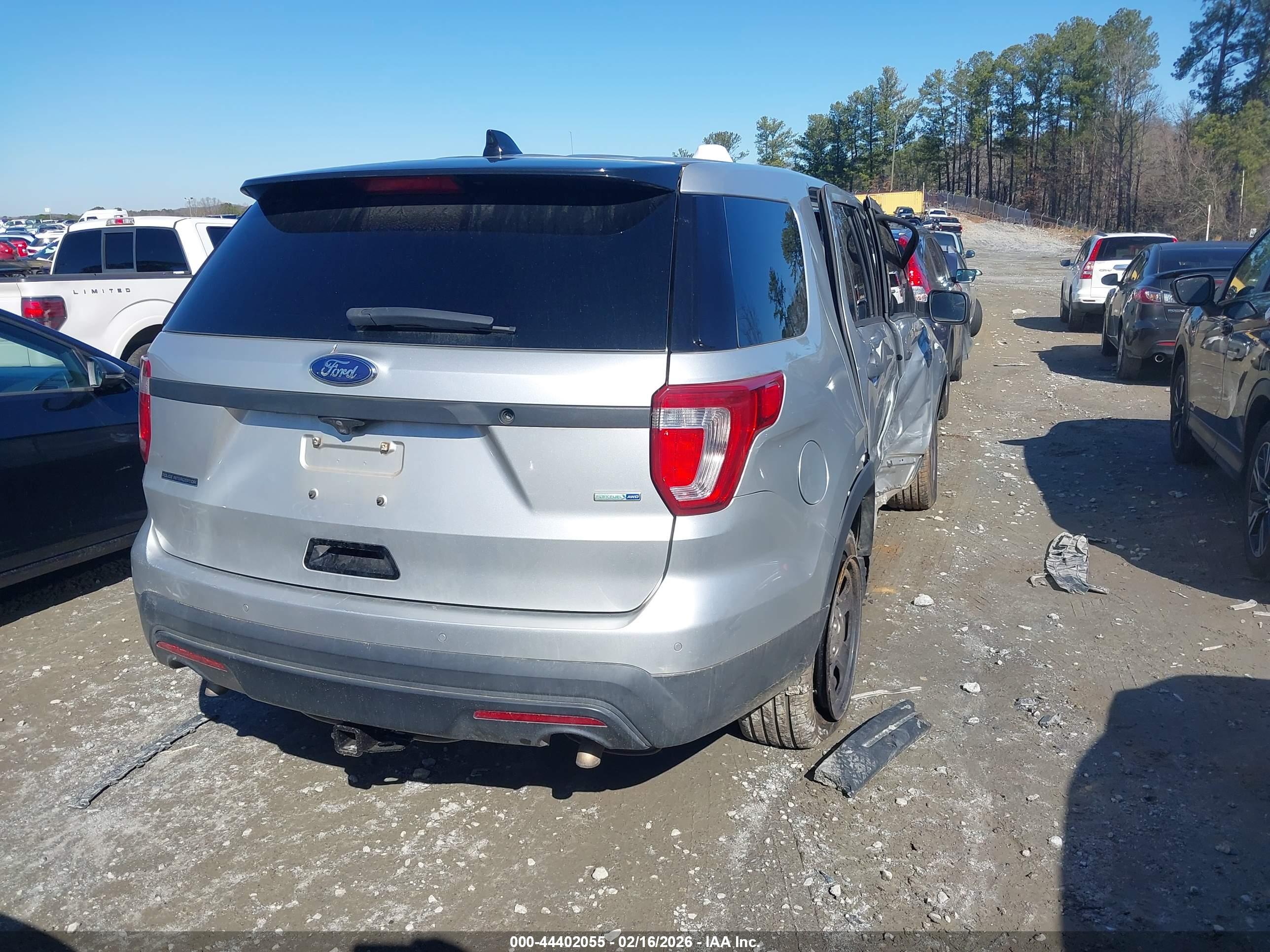 FORD UTILITY image 4