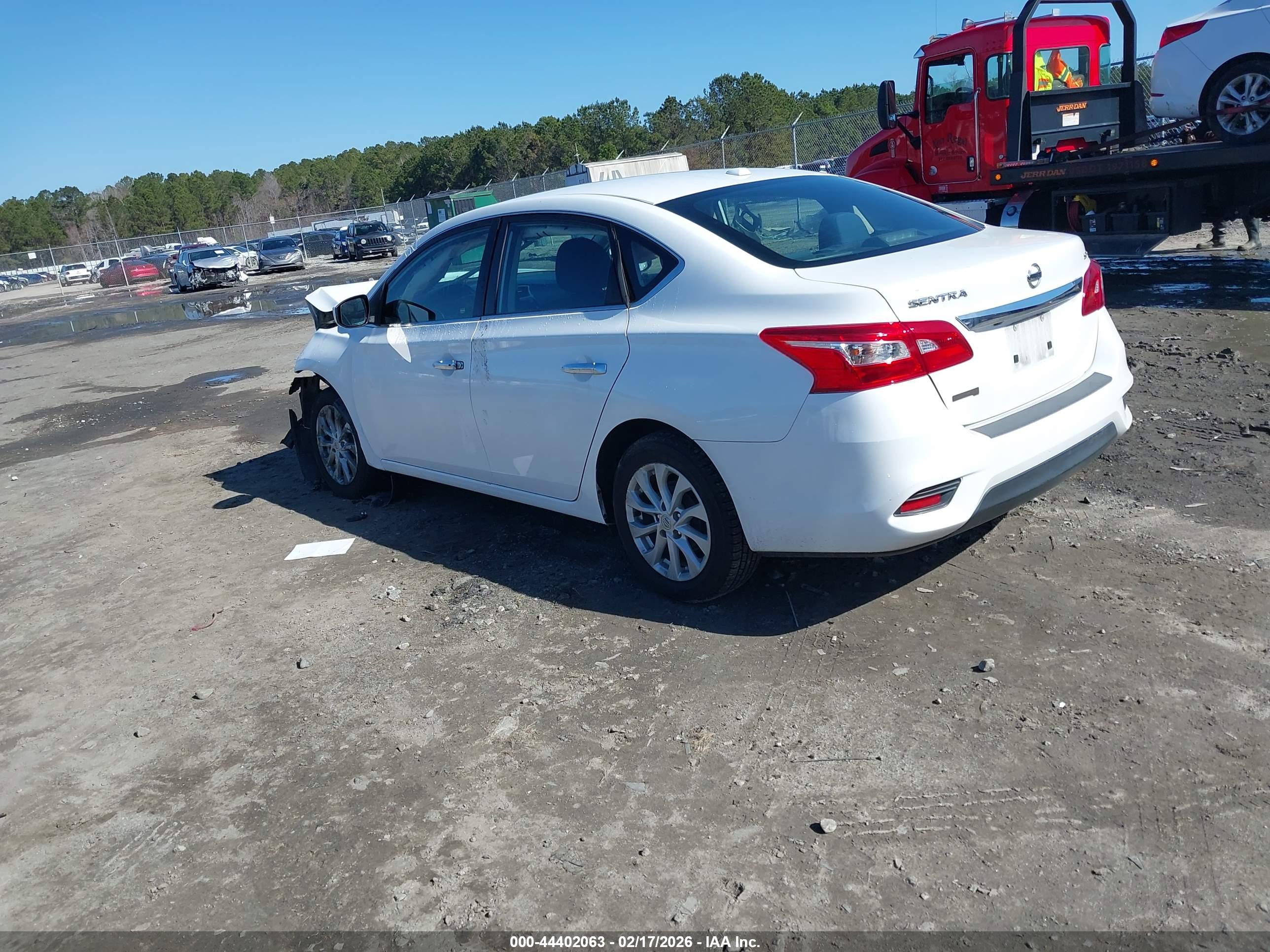 NISSAN SENTRA image 3