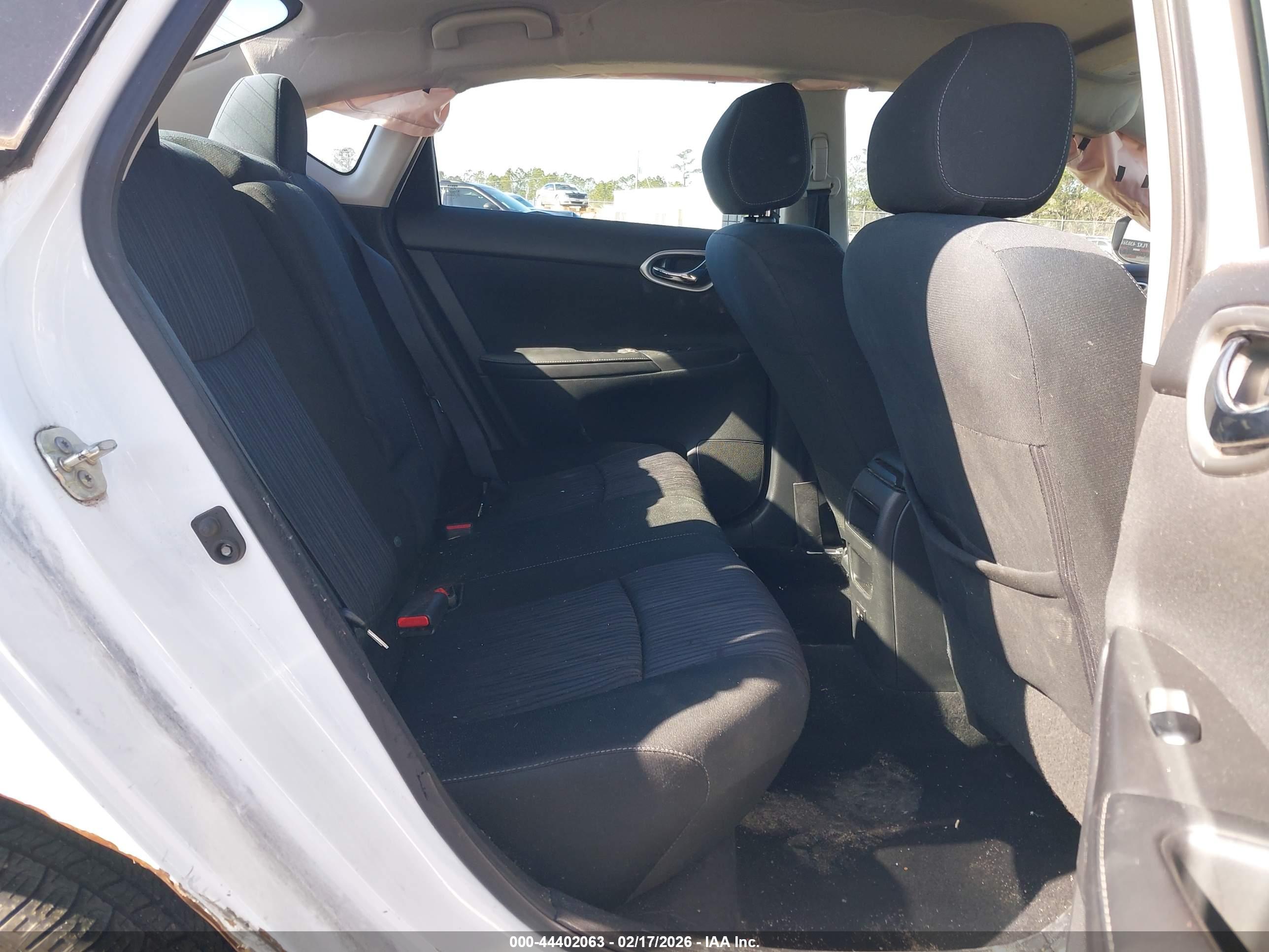 NISSAN SENTRA image 8