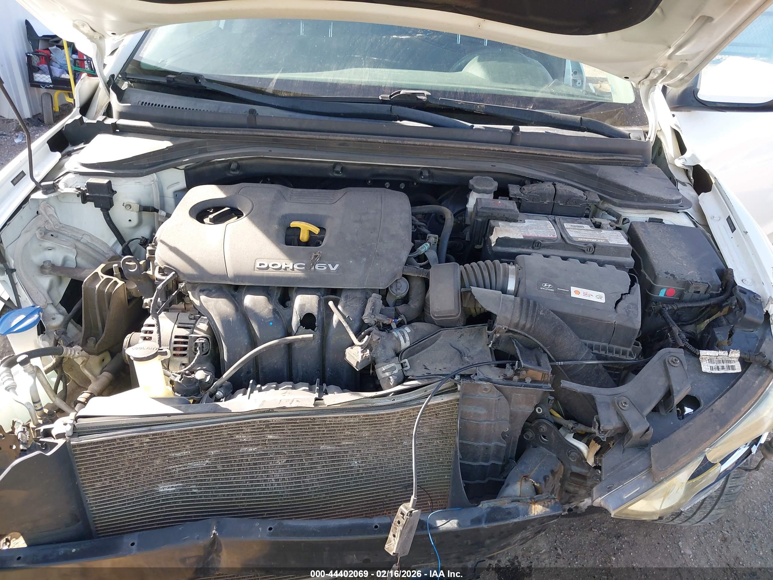 HYUNDAI ELANTRA image 10