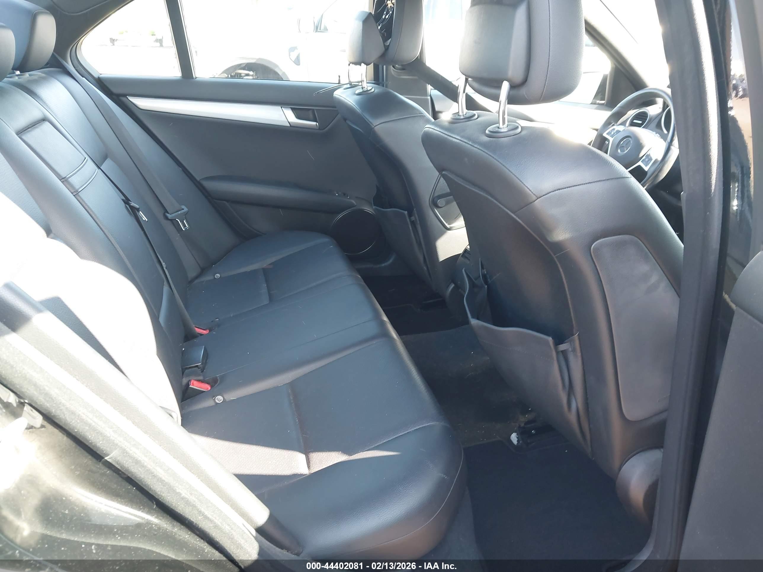 MERCEDES-BENZ C image 8