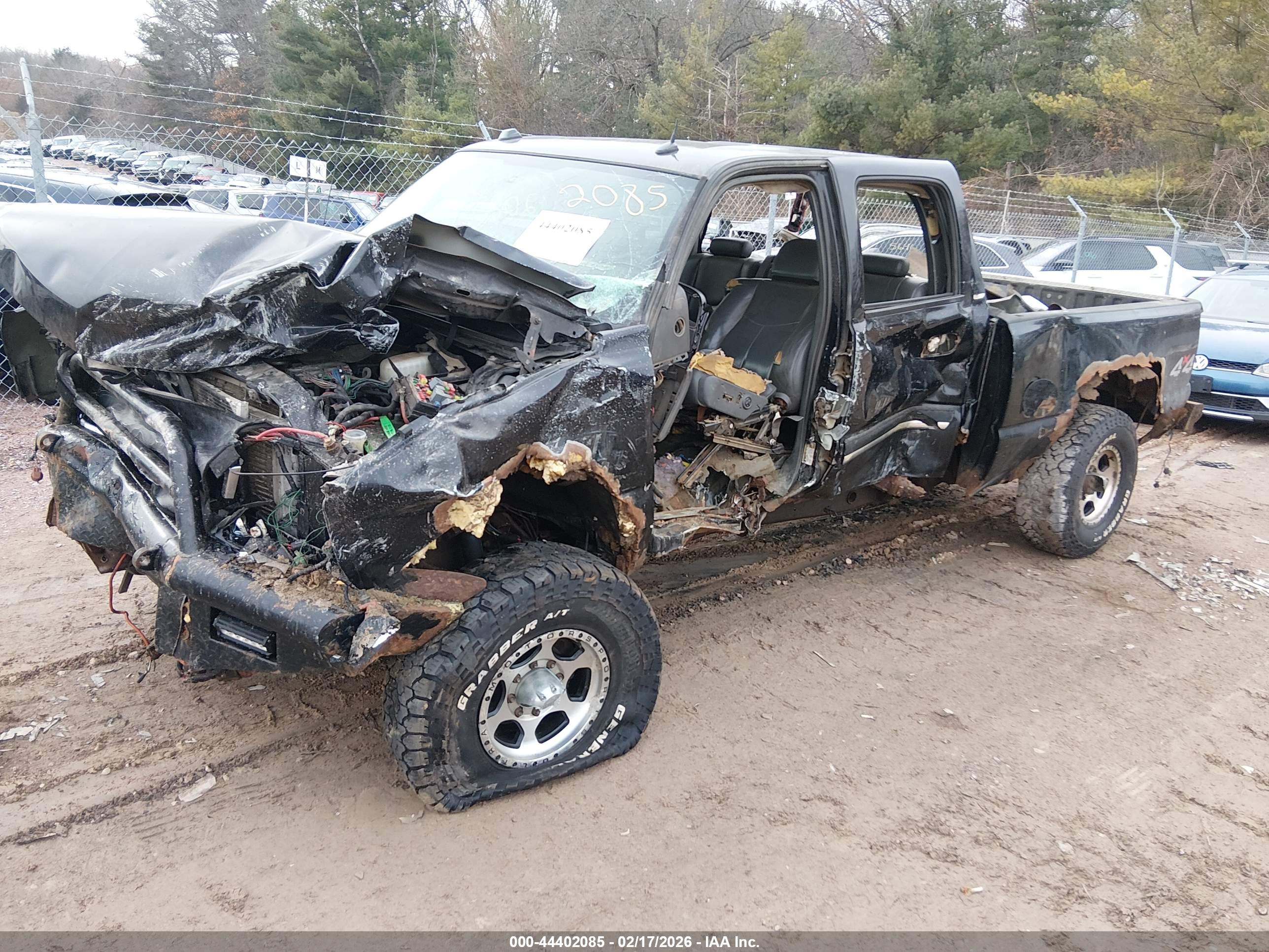 CHEVROLET SILVERADO image 2