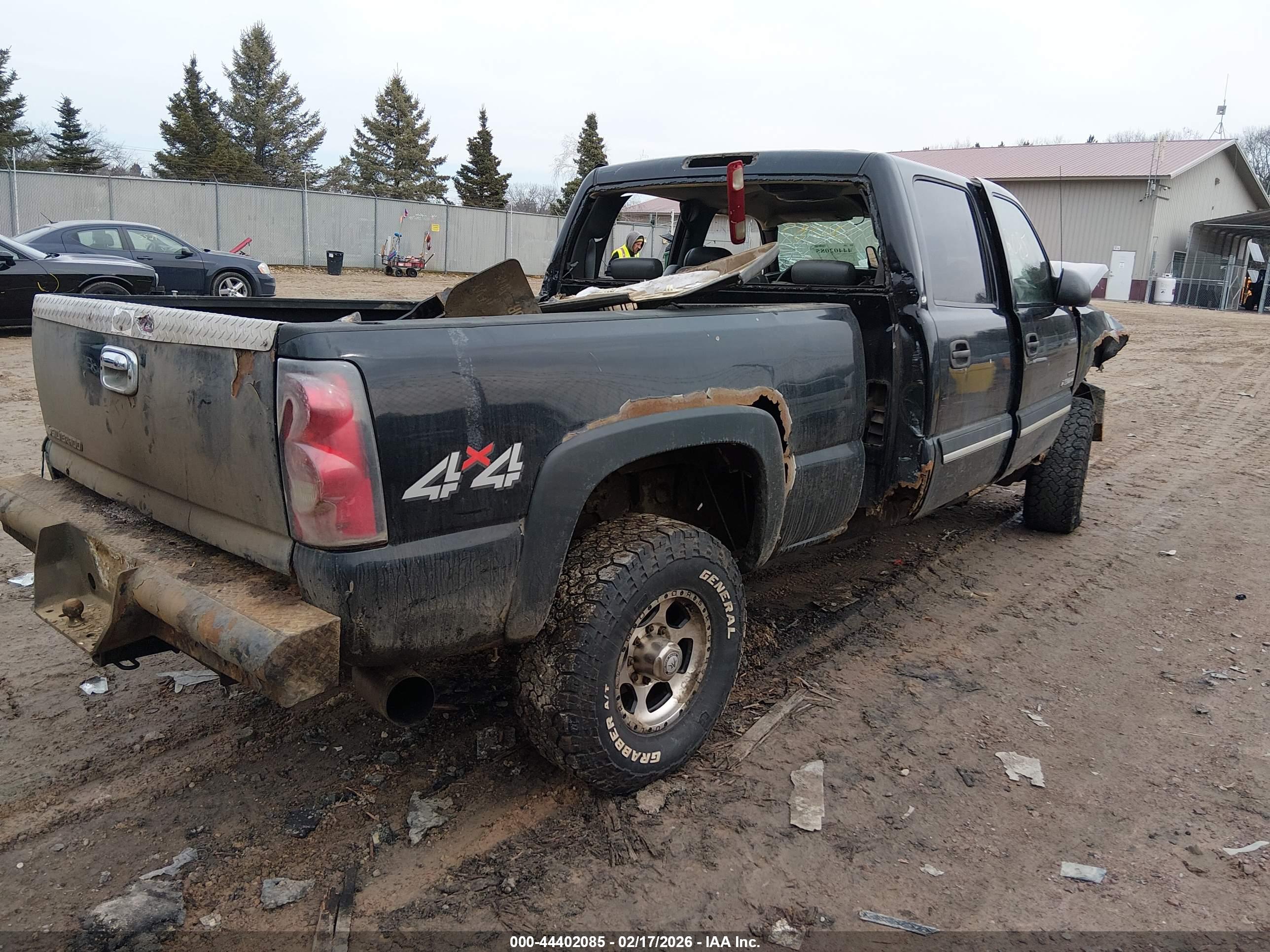 CHEVROLET SILVERADO image 4