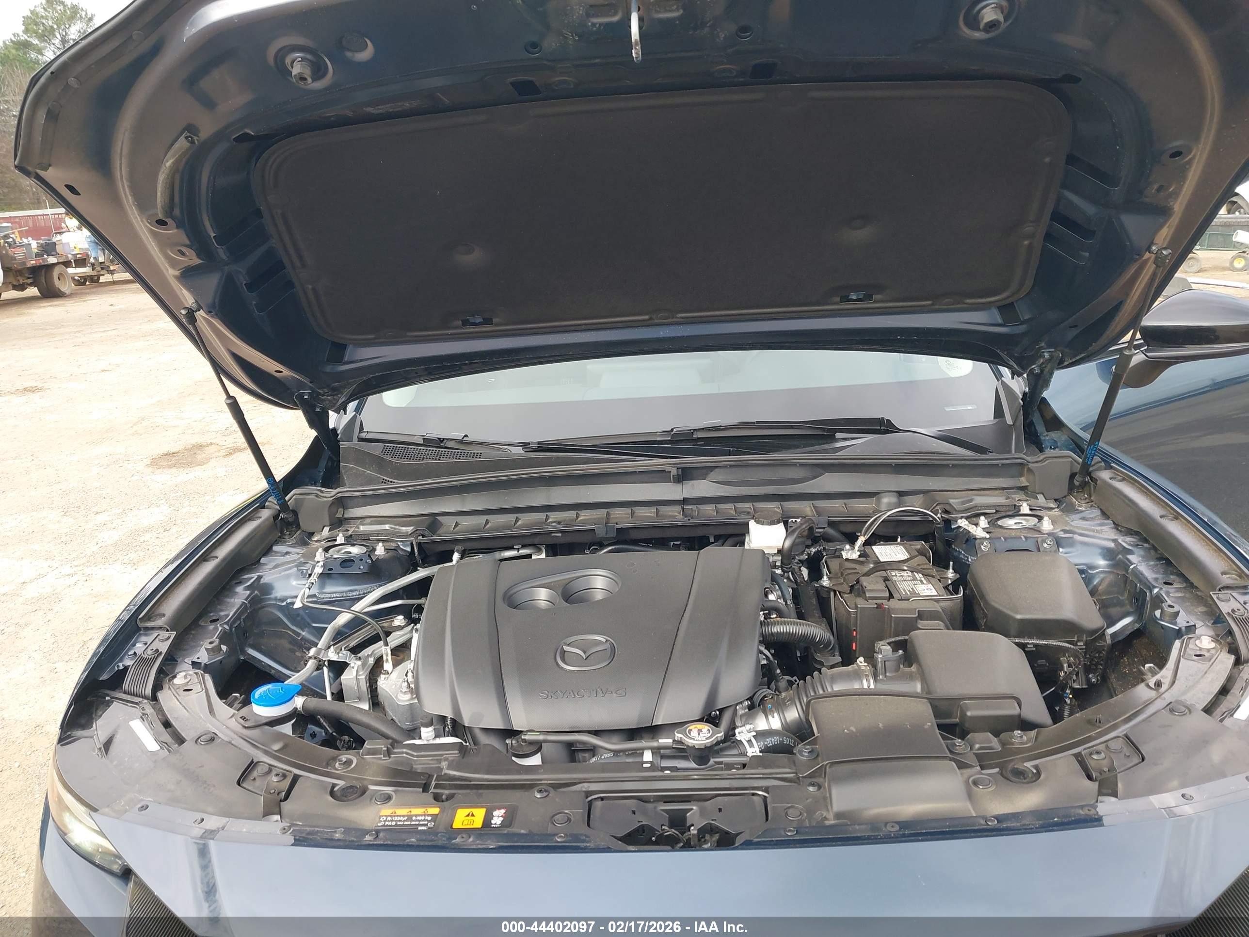 MAZDA CX-50 image 10
