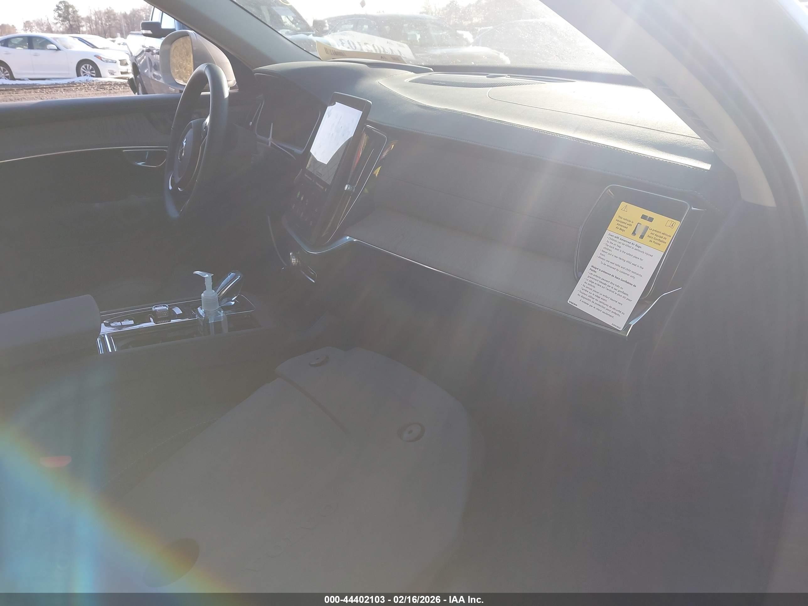 VOLVO XC90 image 5