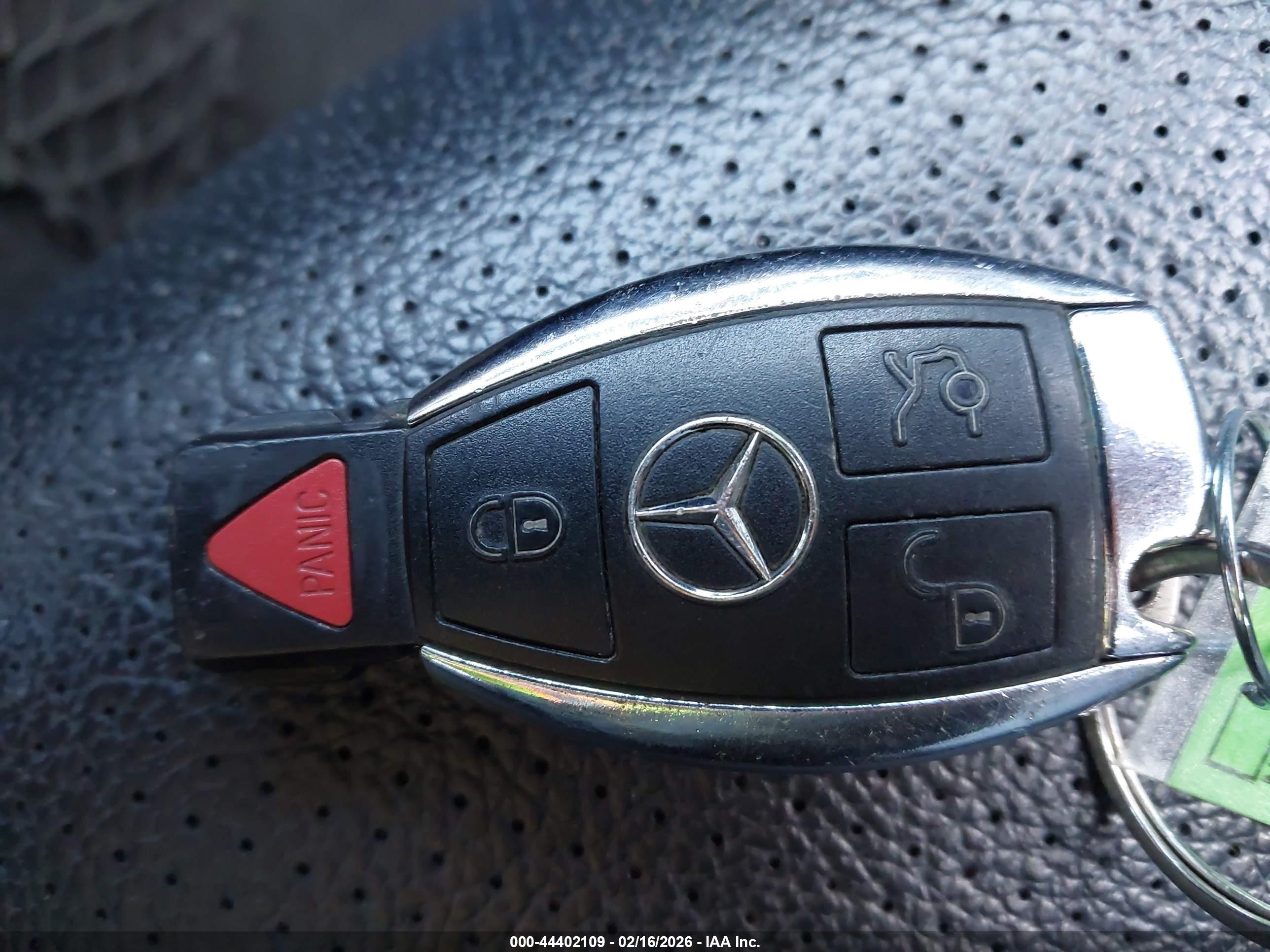 MERCEDES-BENZ C image 11