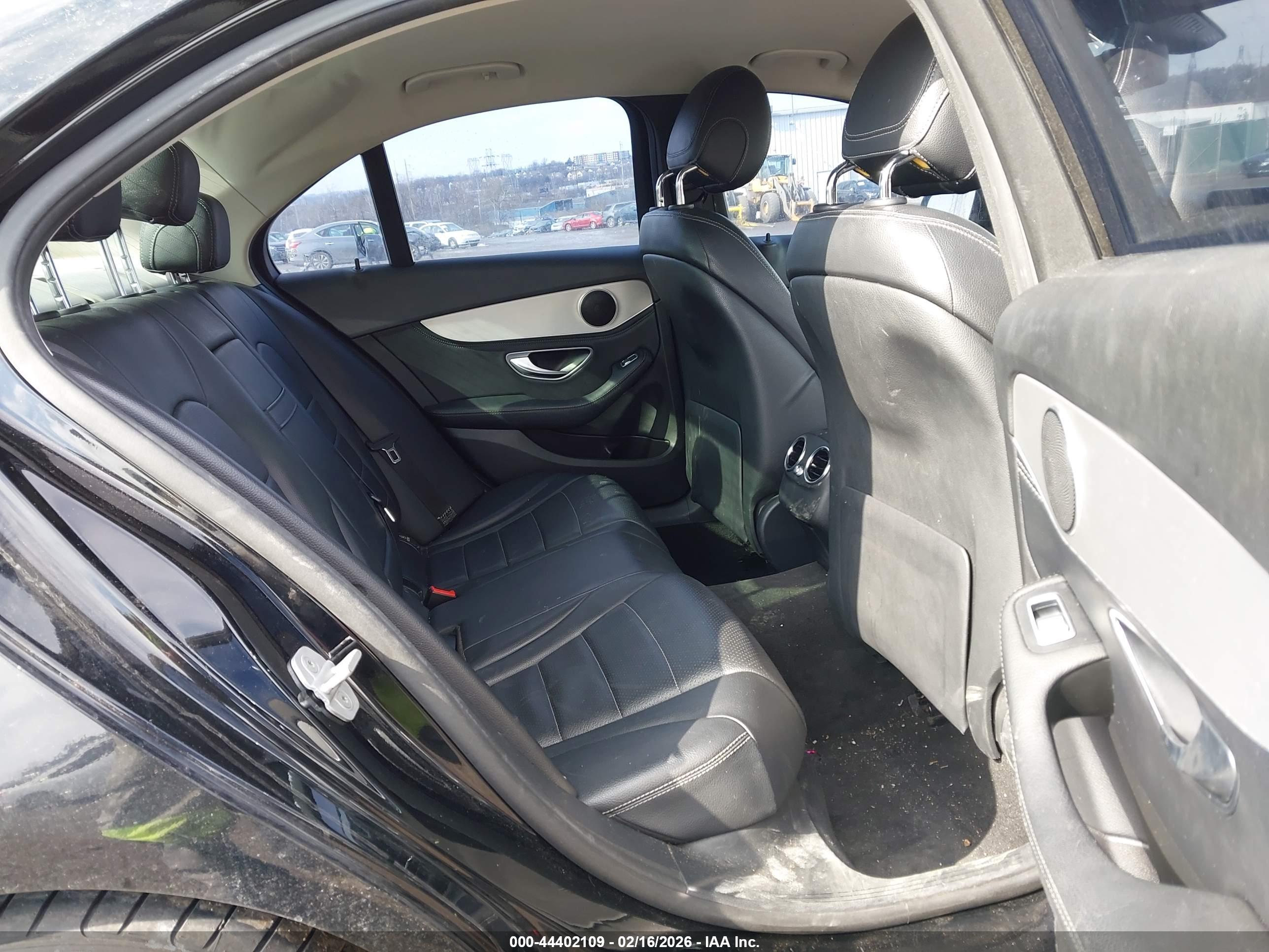 MERCEDES-BENZ C image 8