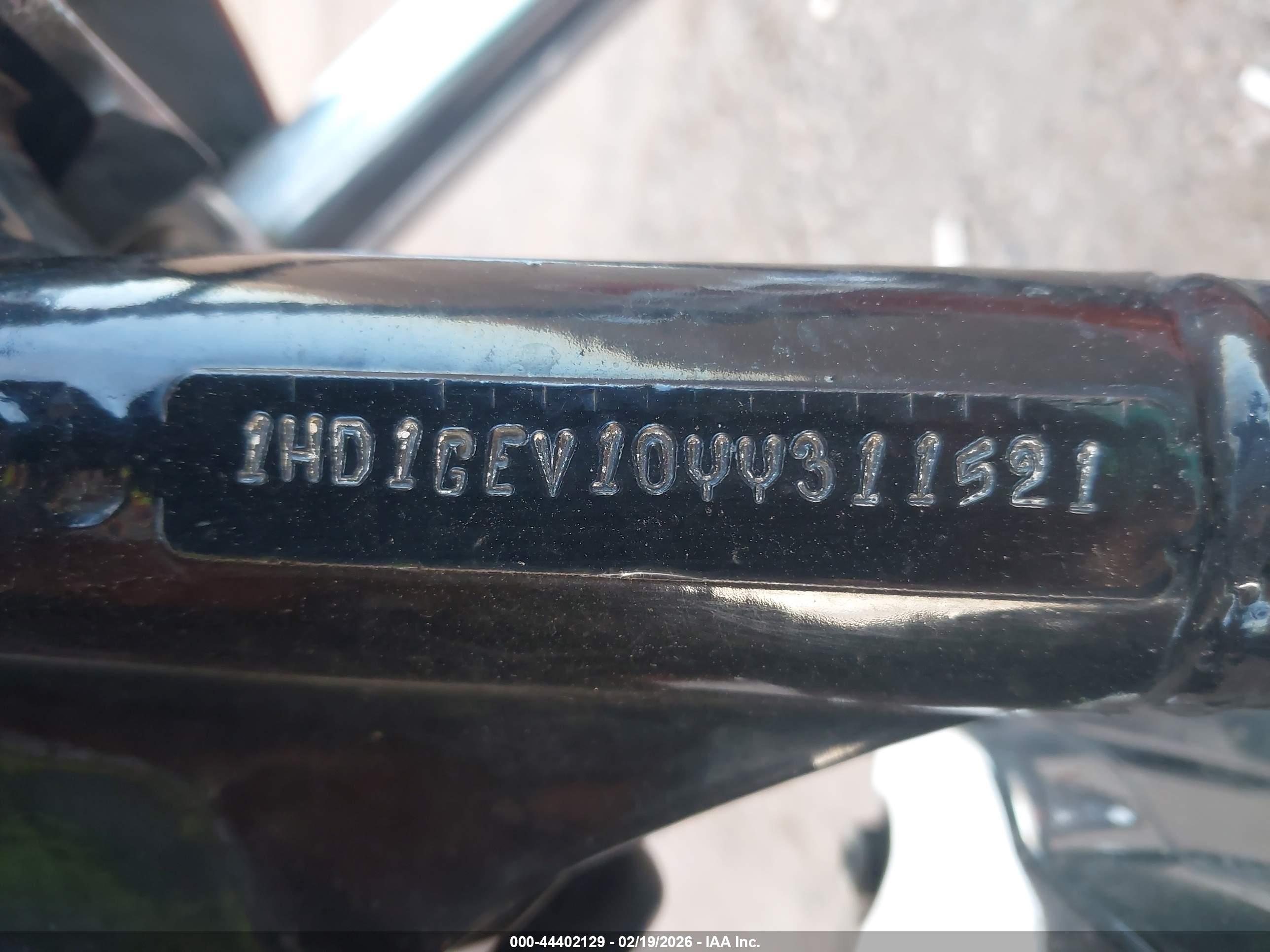 HARLEY-DAVIDSON FXDWG image 10