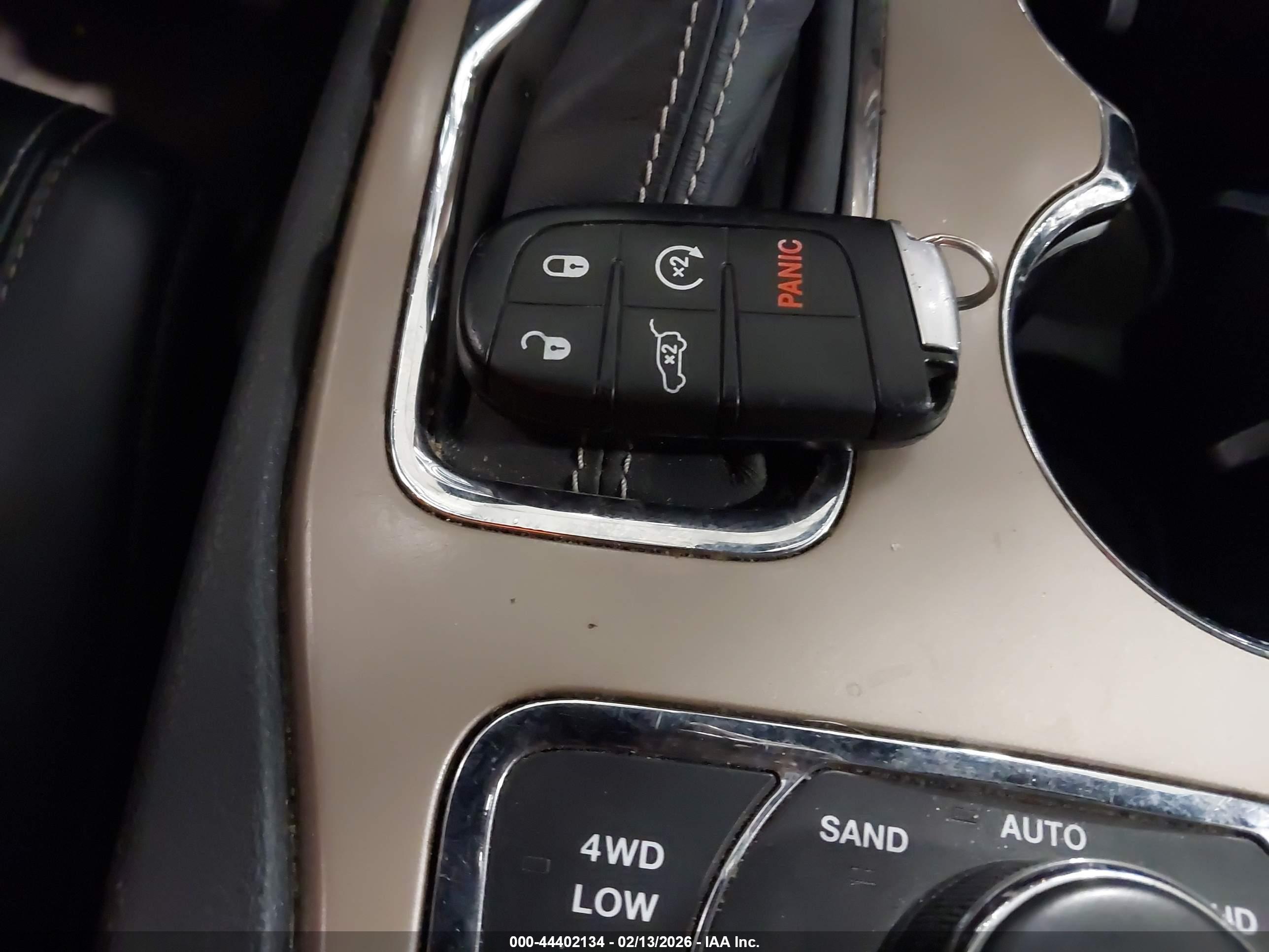 JEEP GRAND image 11
