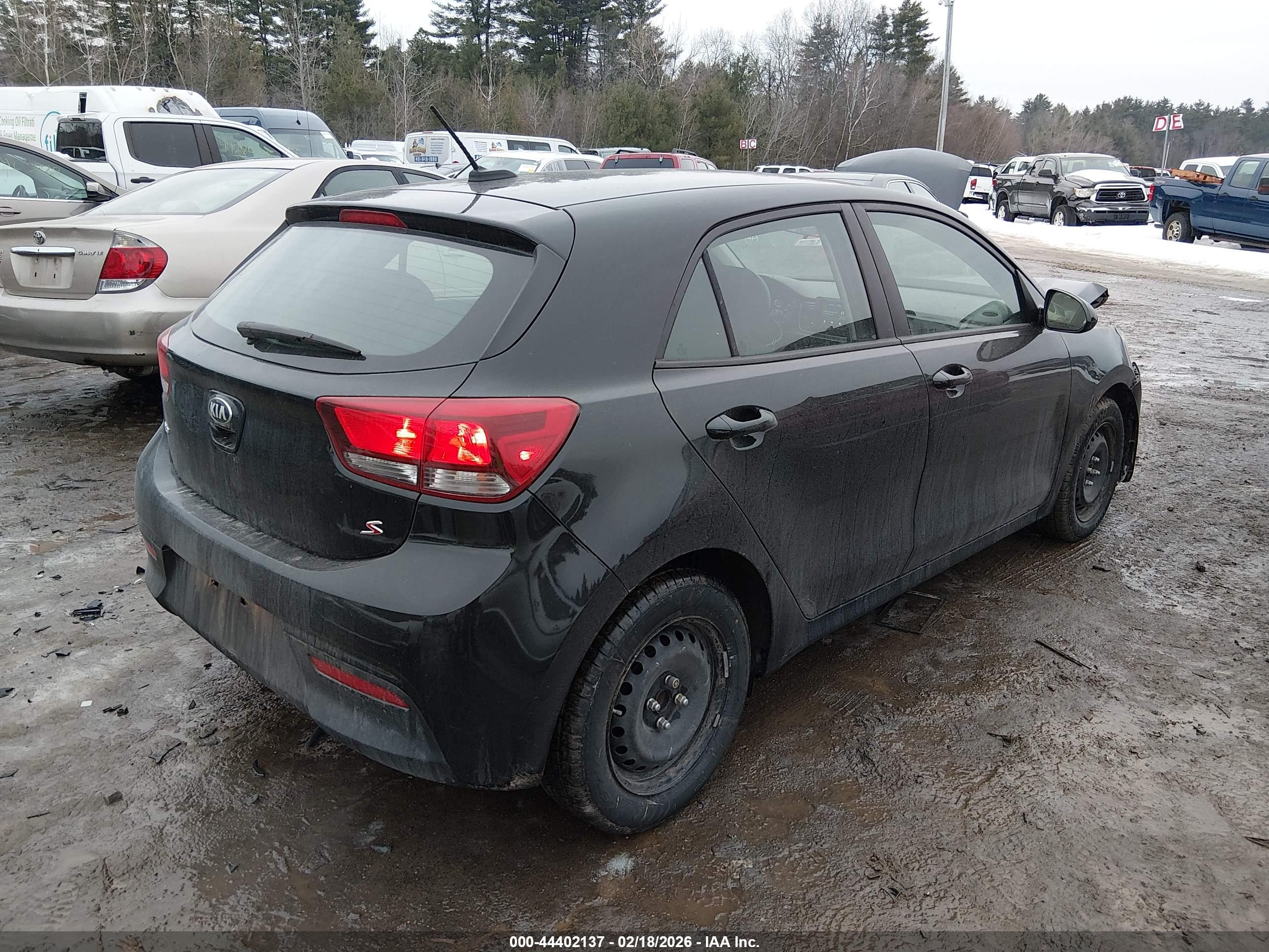 KIA RIO image 4