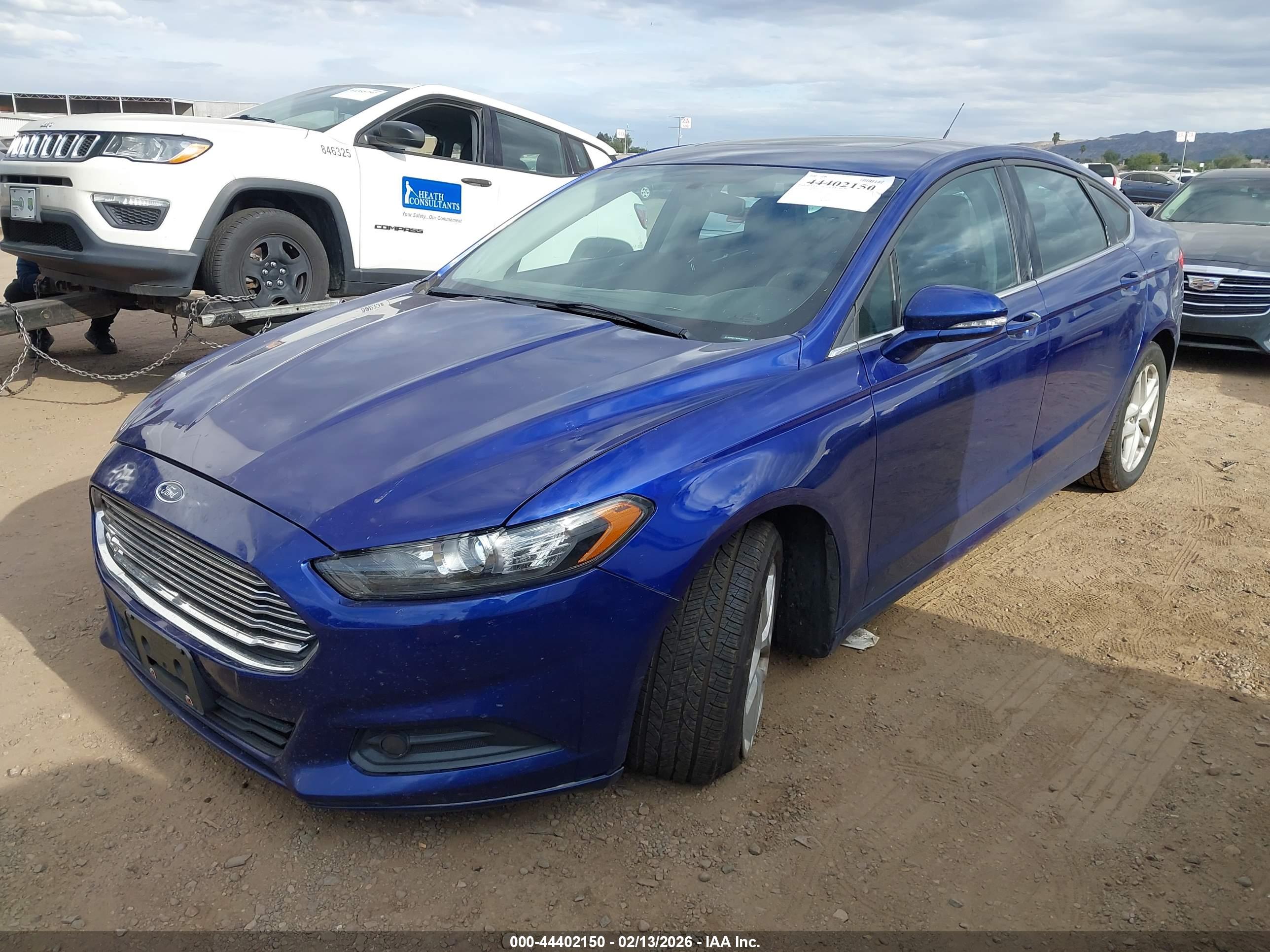 FORD FUSION image 2