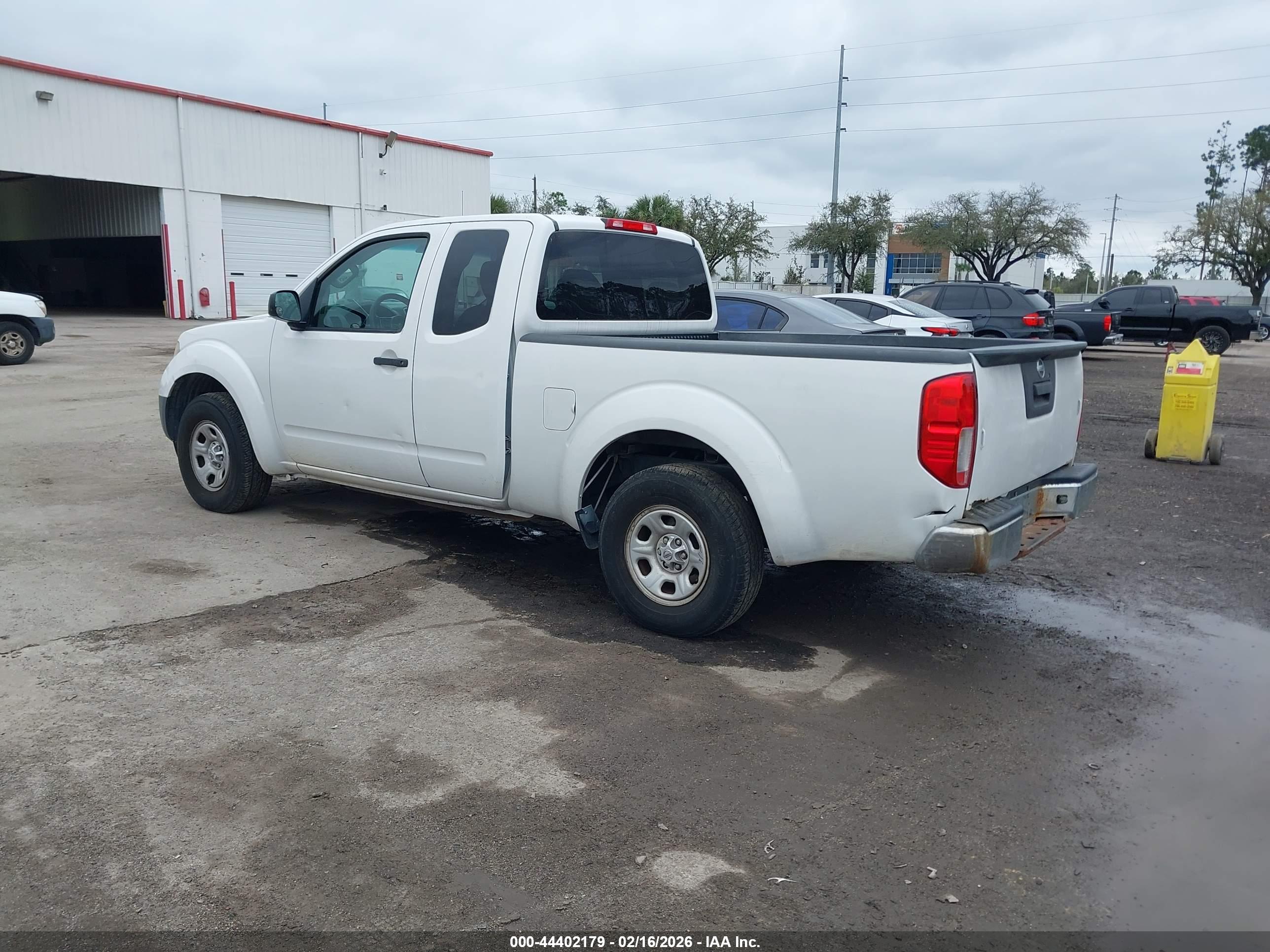 NISSAN FRONTIER image 3