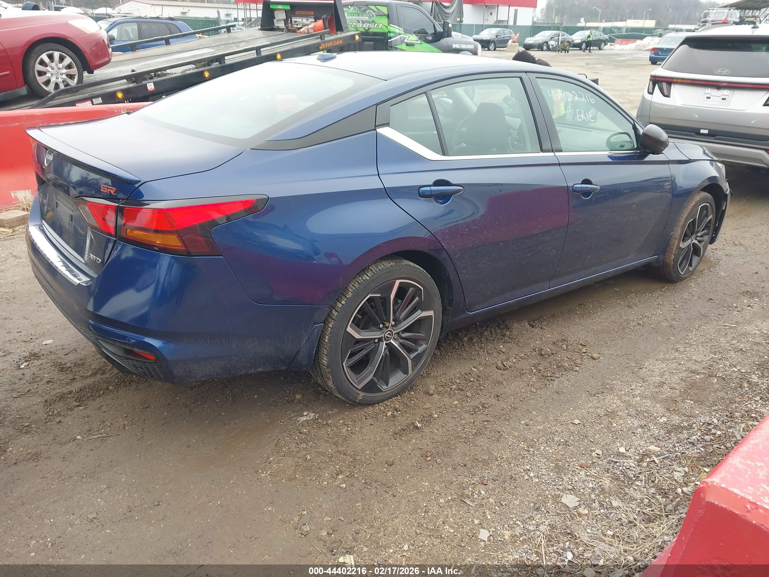 NISSAN ALTIMA image 4