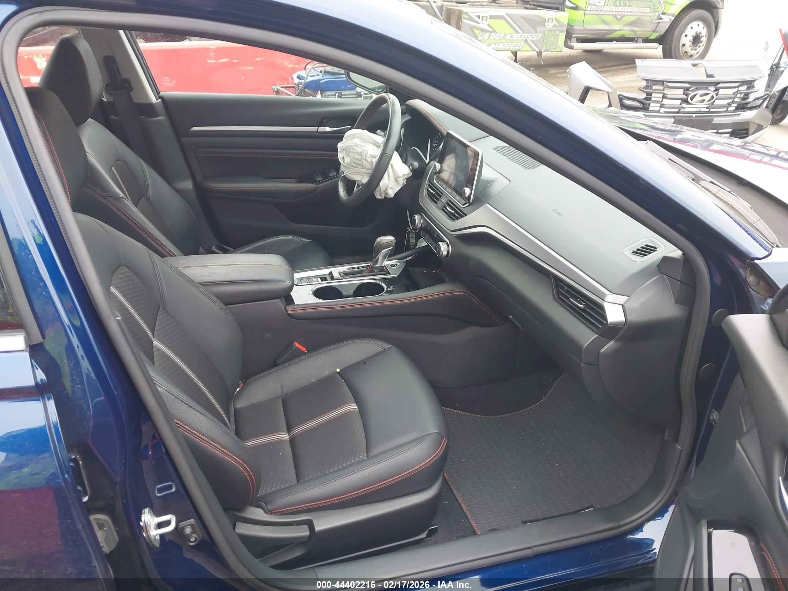 NISSAN ALTIMA image 5