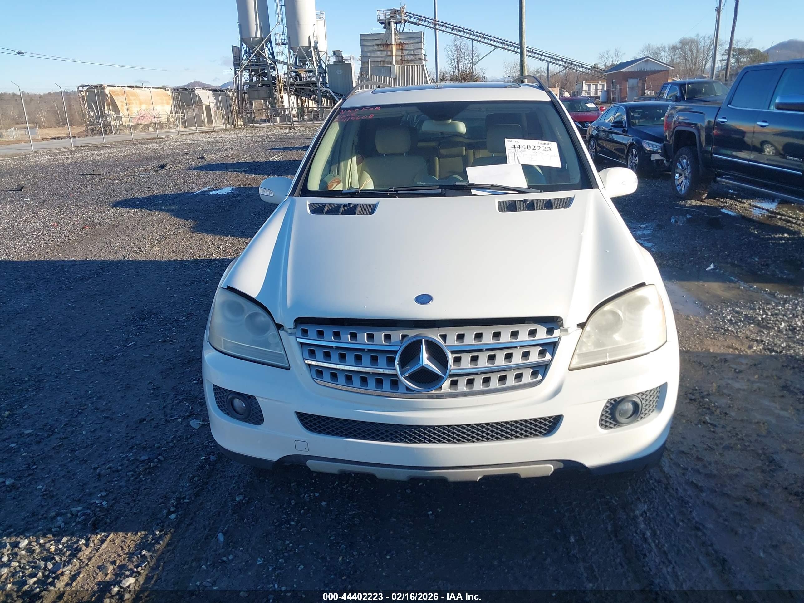 MERCEDES-BENZ ML image 6