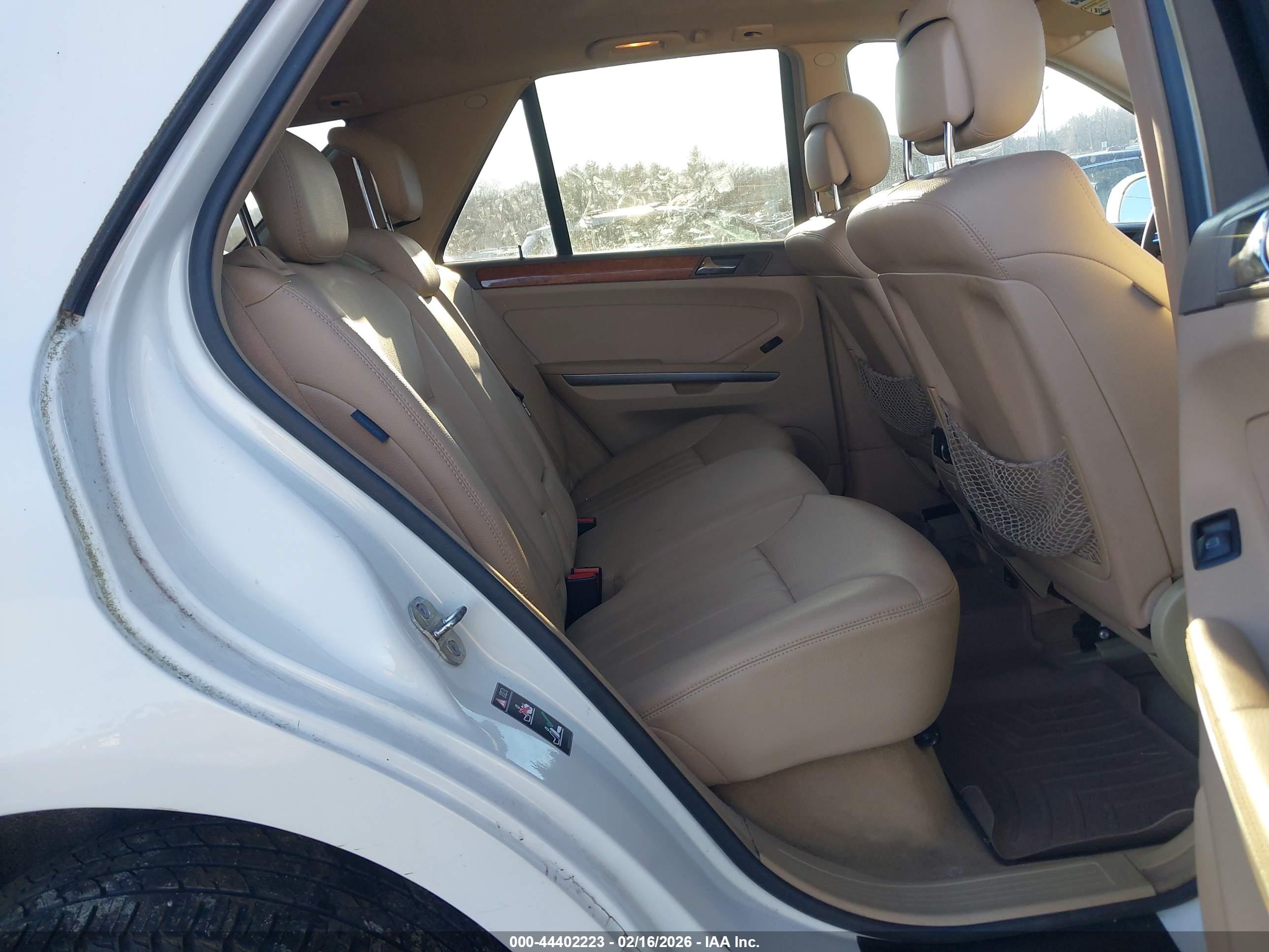 MERCEDES-BENZ ML image 8