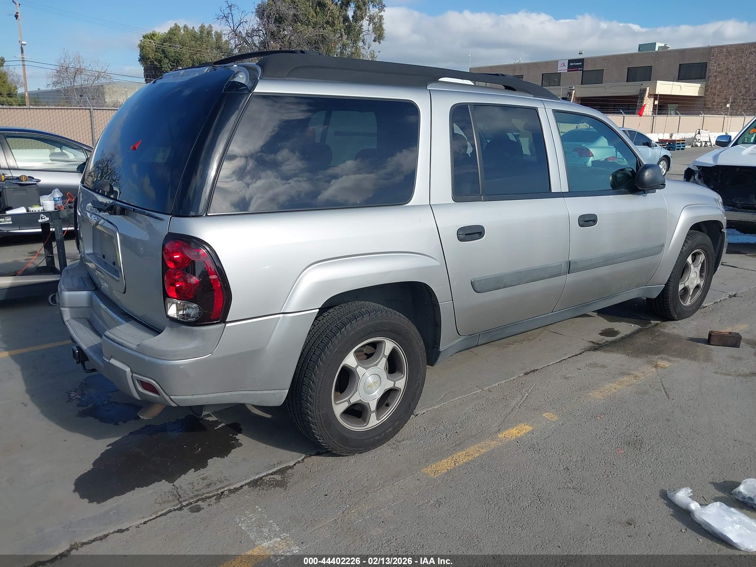 CHEVROLET TRAILBLAZER image 4
