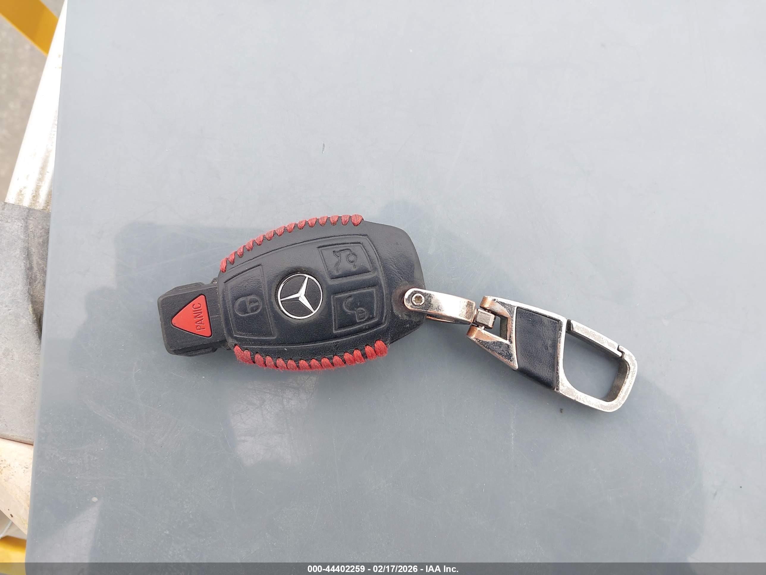 MERCEDES-BENZ GLA image 11