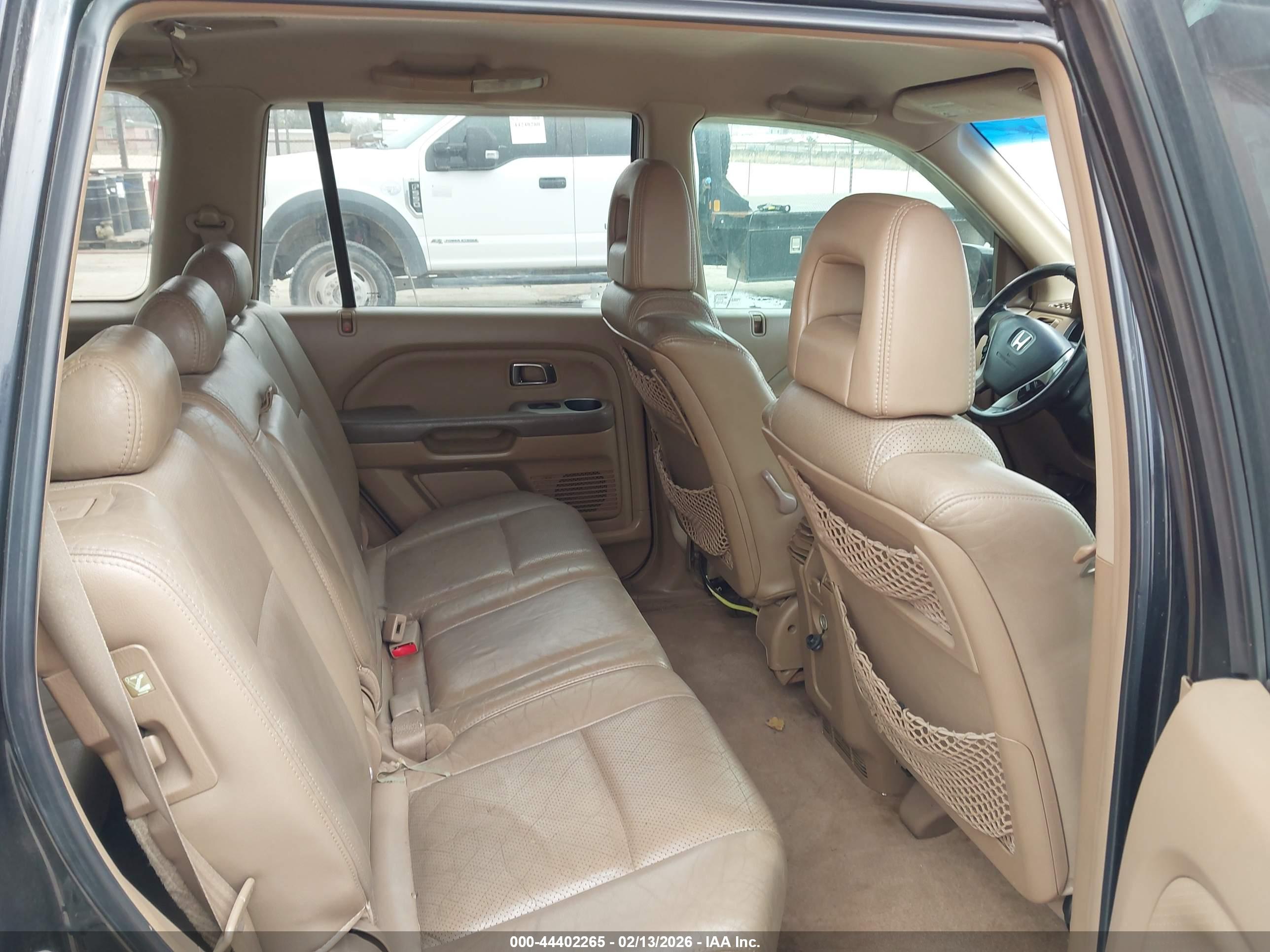 HONDA PILOT image 8