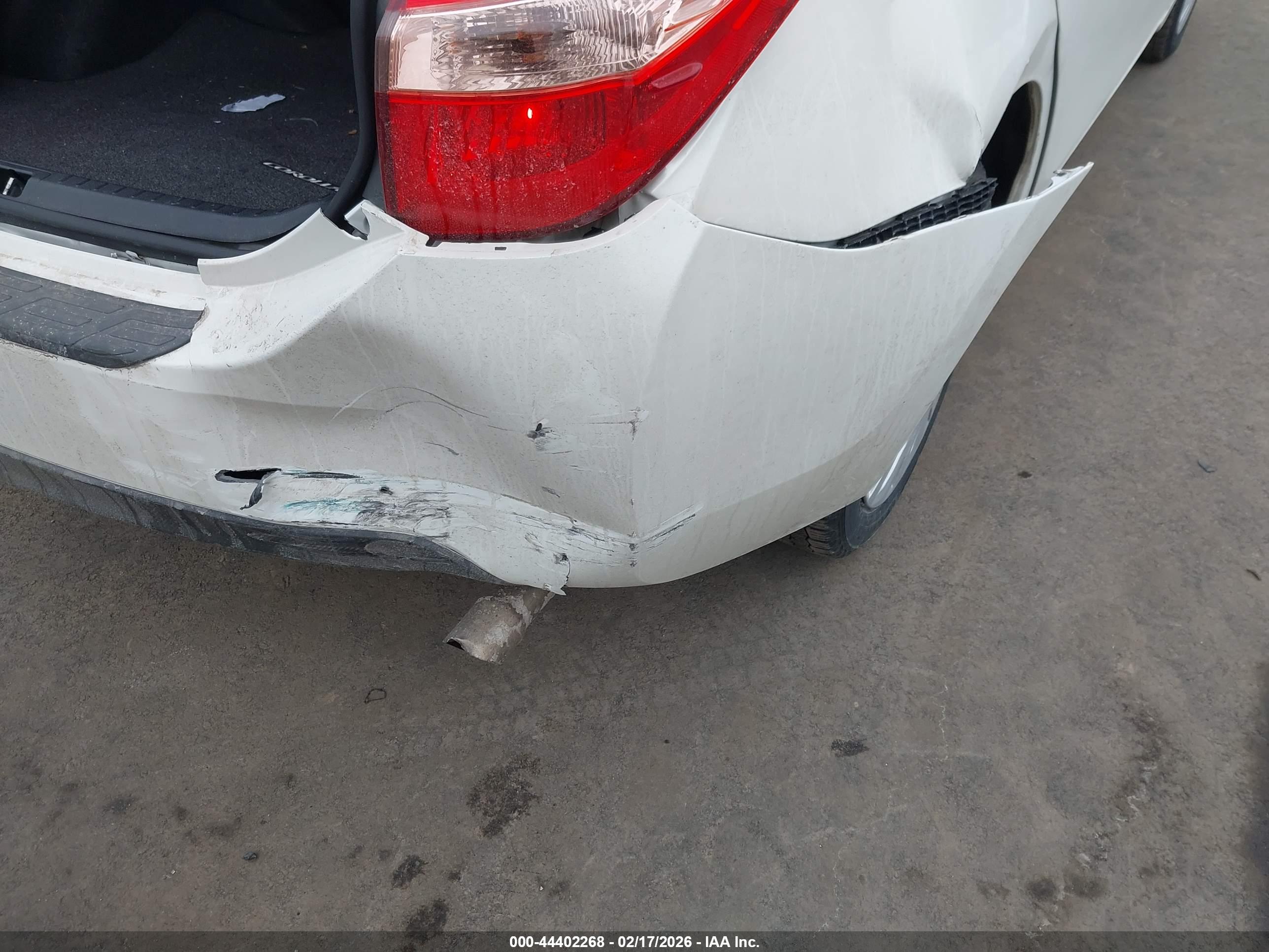 TOYOTA COROLLA image 6