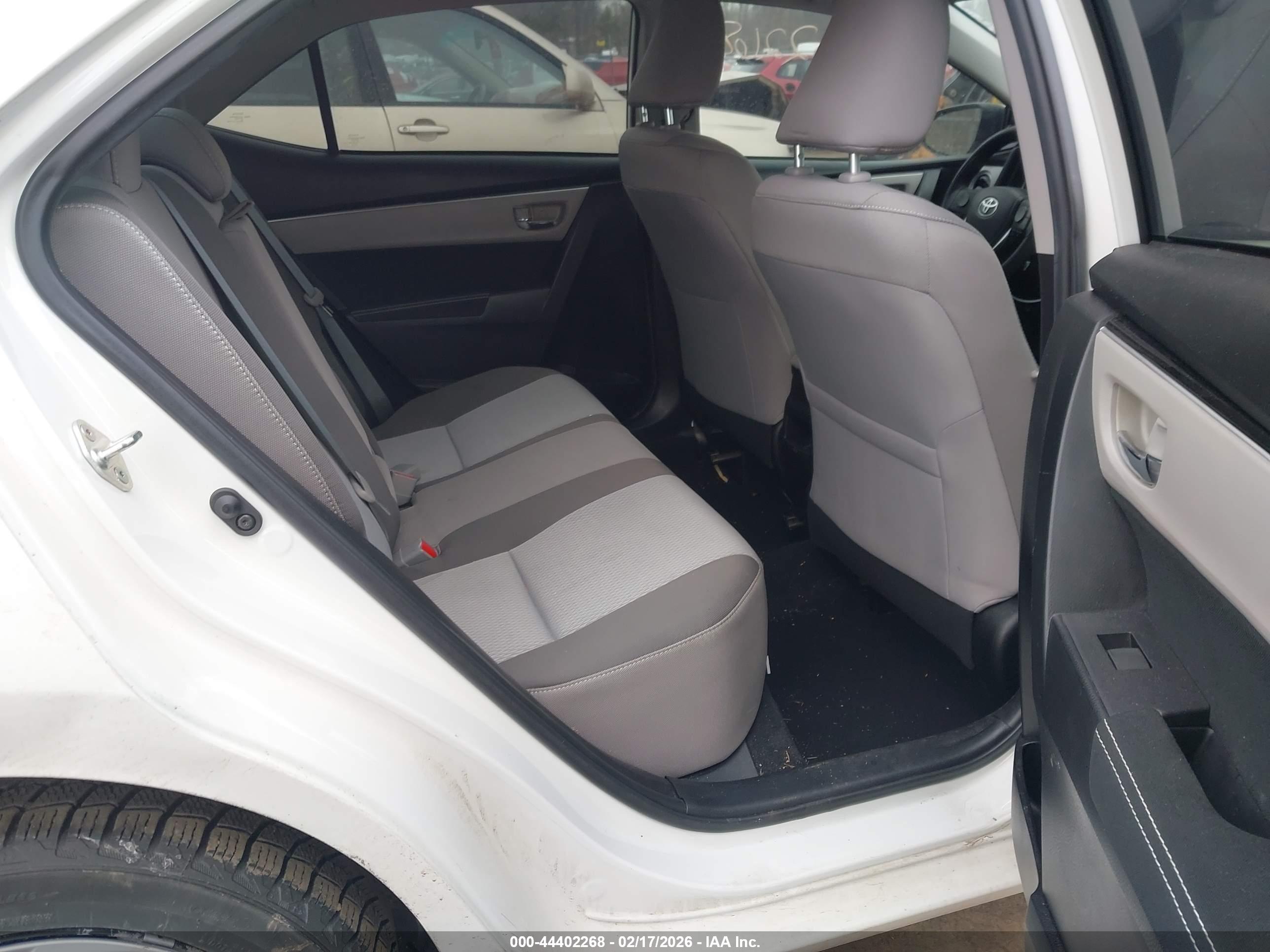 TOYOTA COROLLA image 8