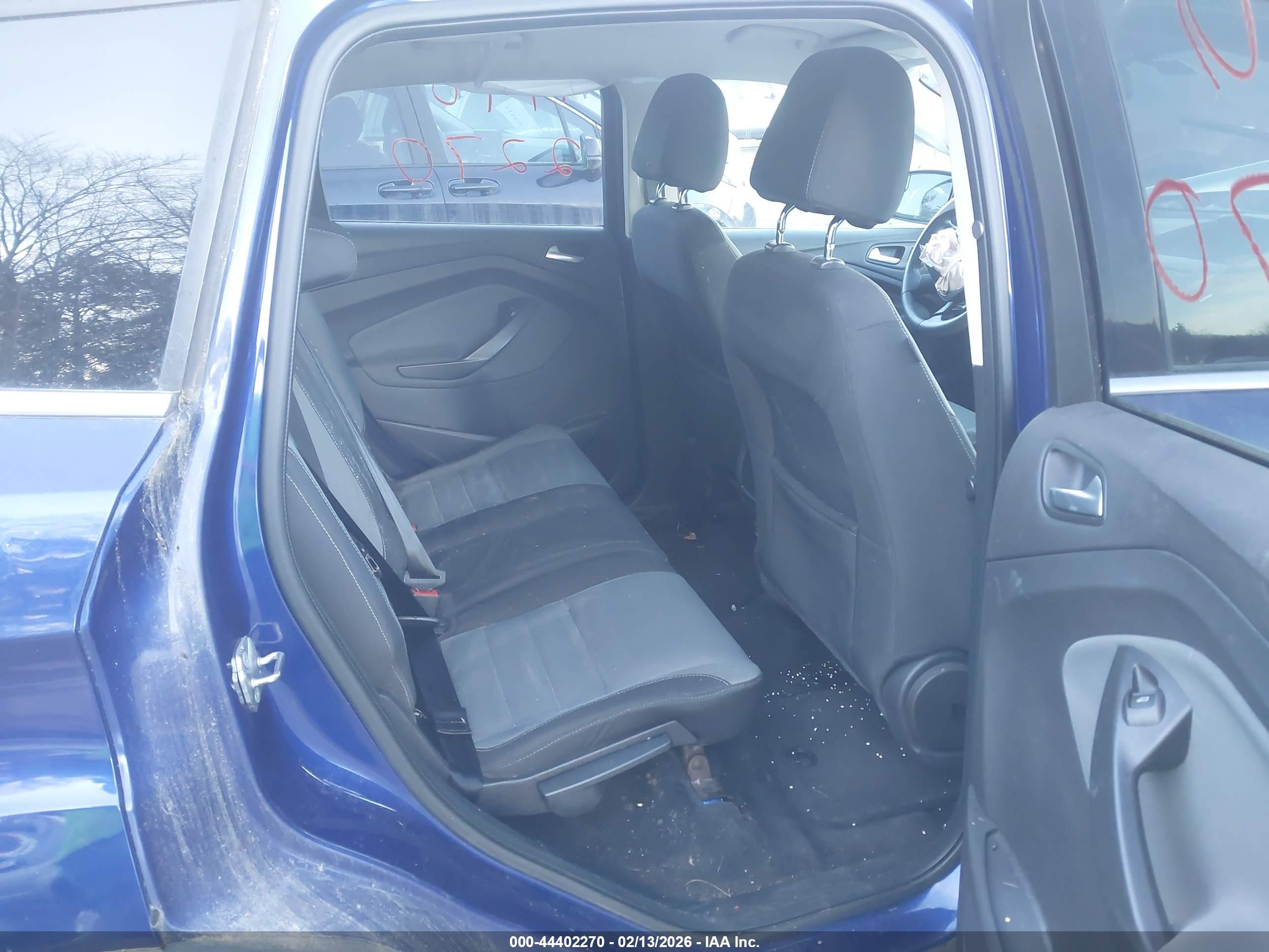 FORD ESCAPE image 8
