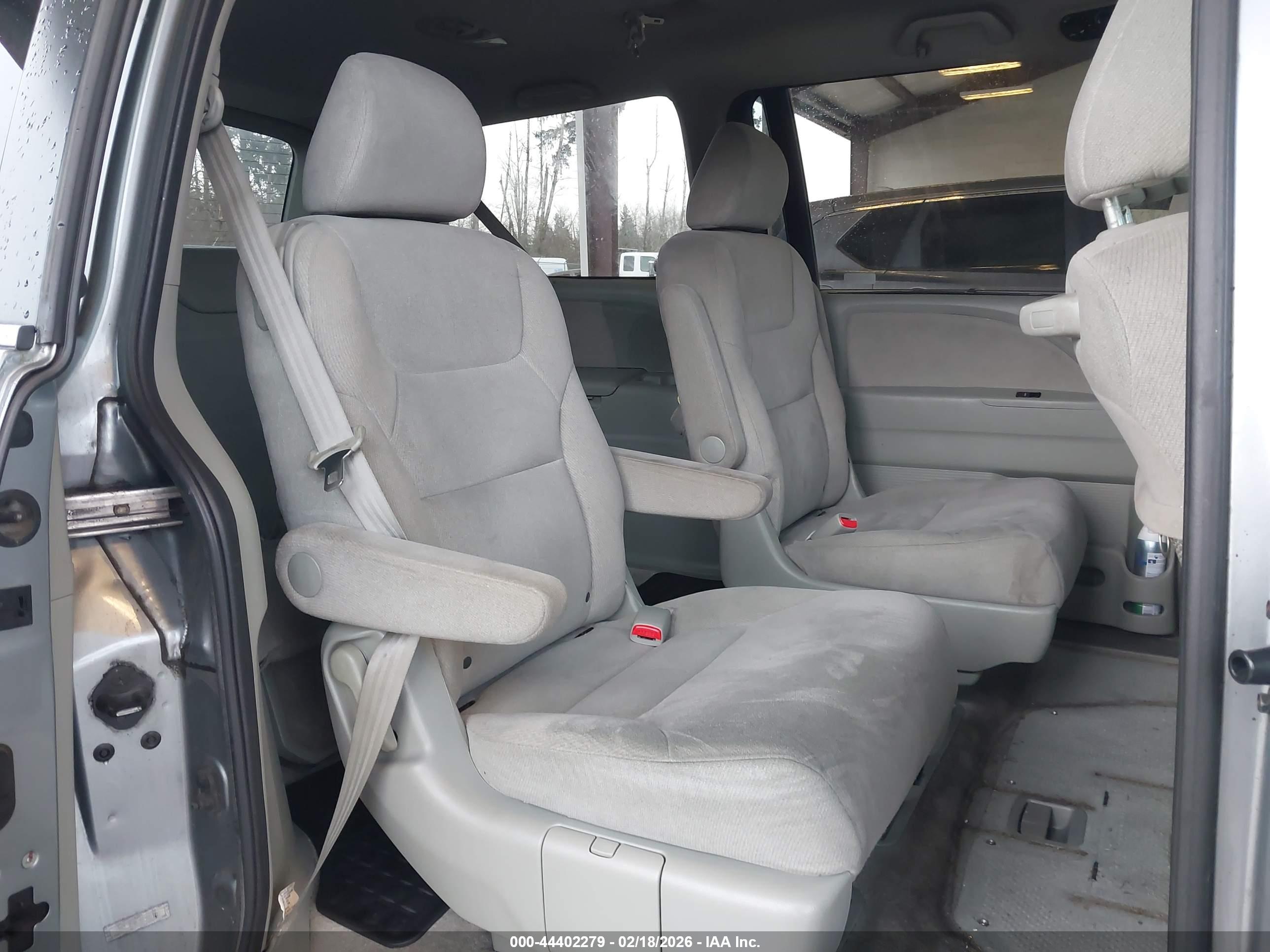 HONDA ODYSSEY image 8