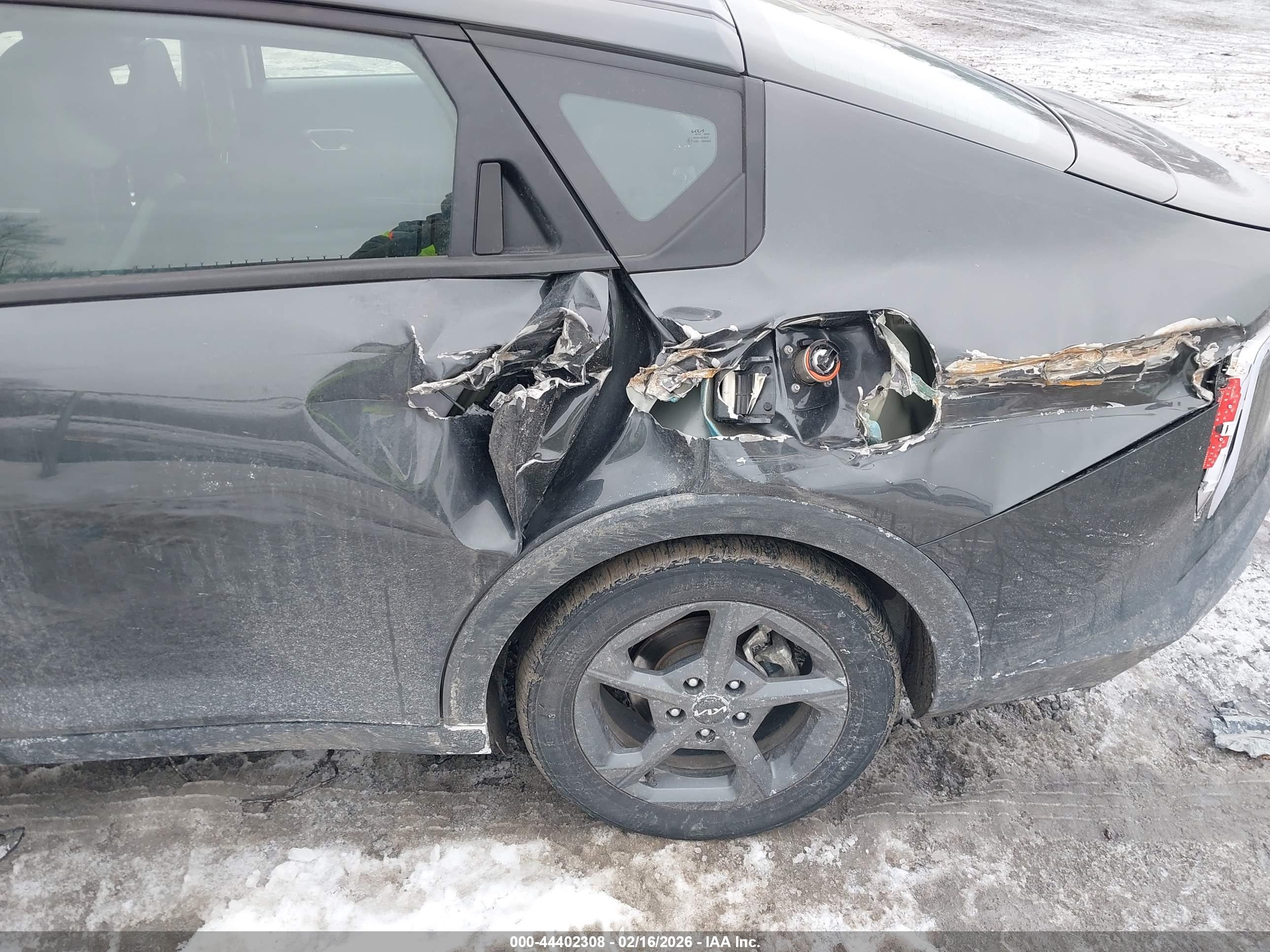 KIA K4 image 6