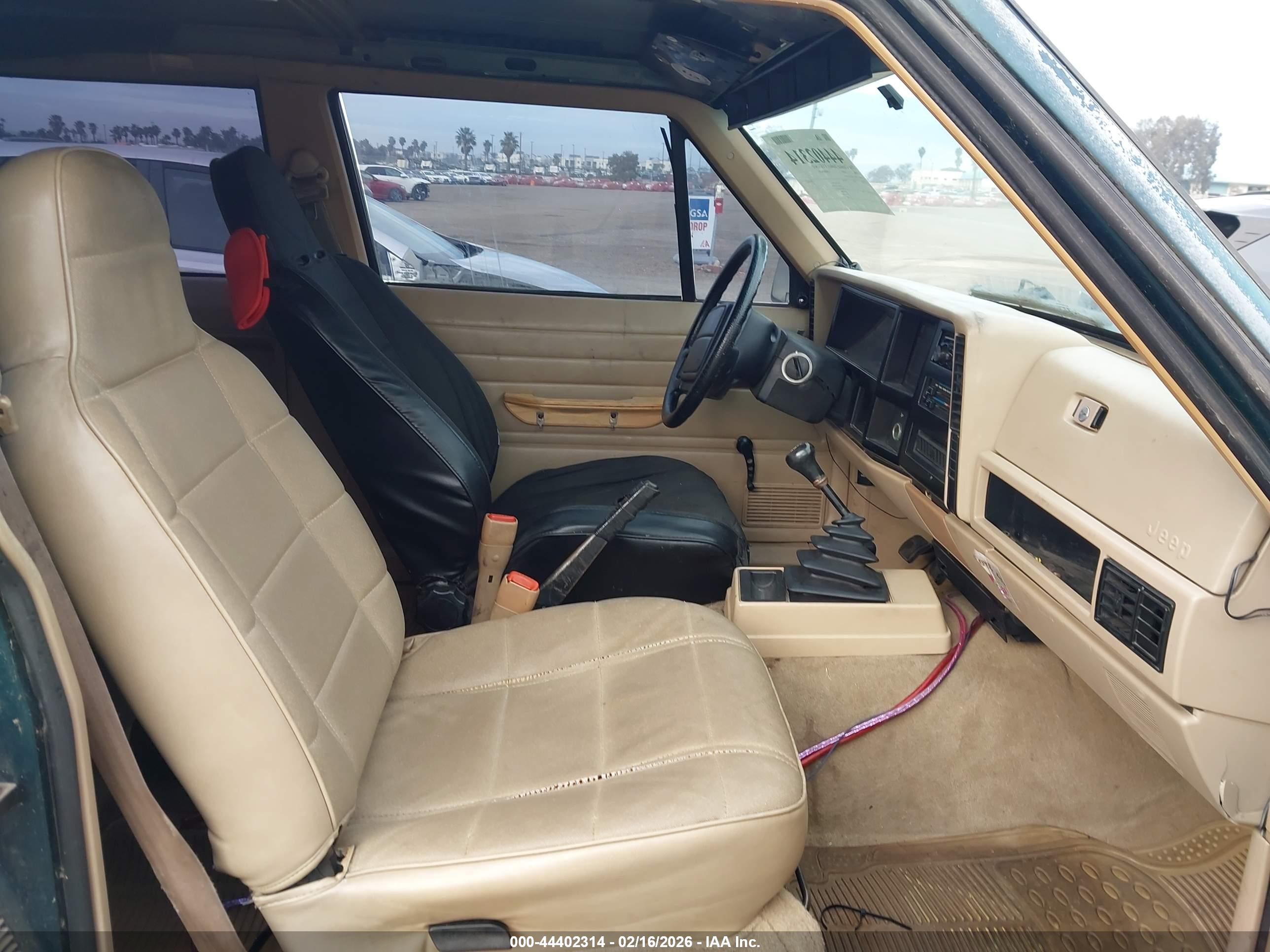 JEEP CHEROKEE image 5
