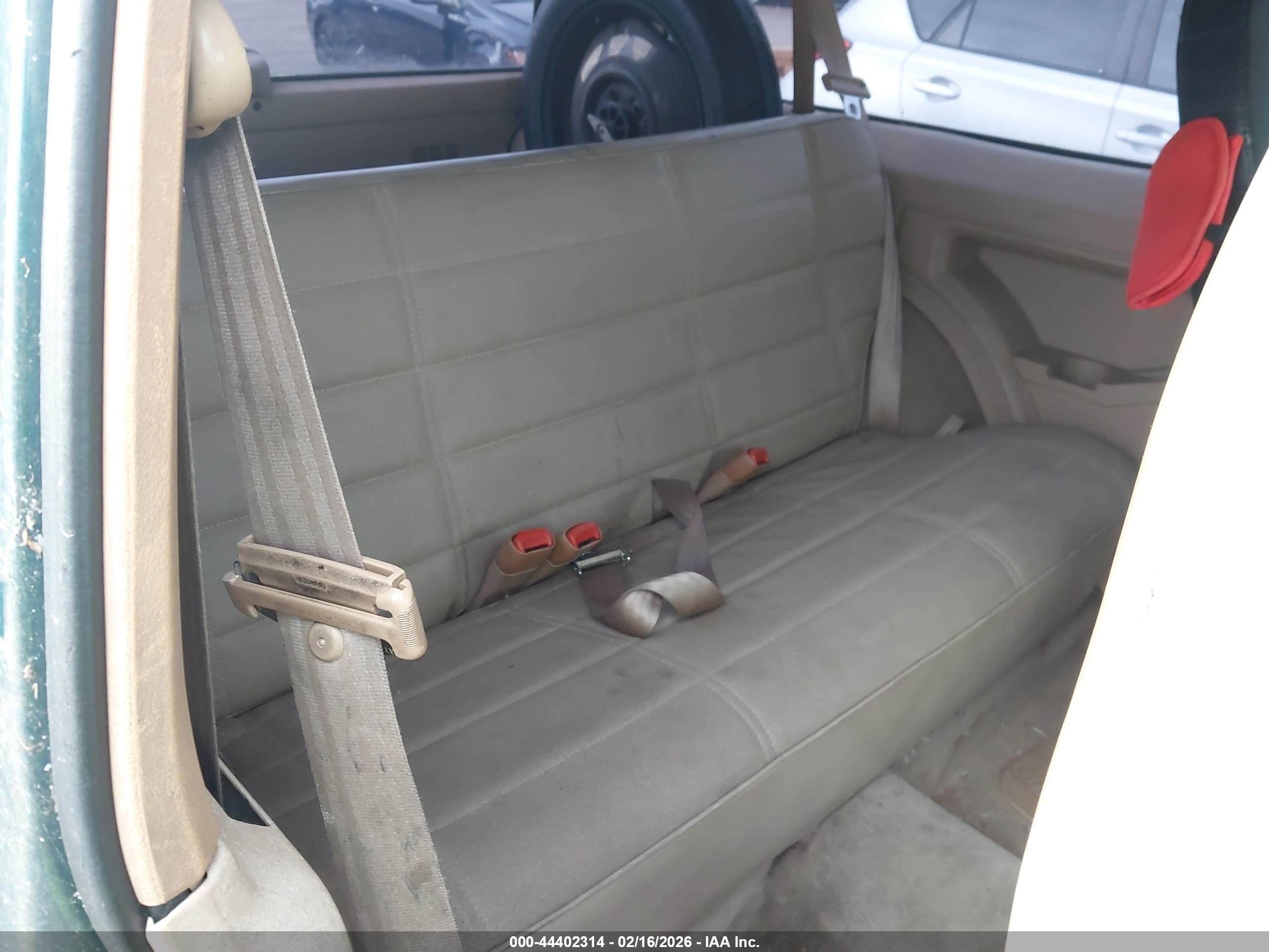 JEEP CHEROKEE image 8