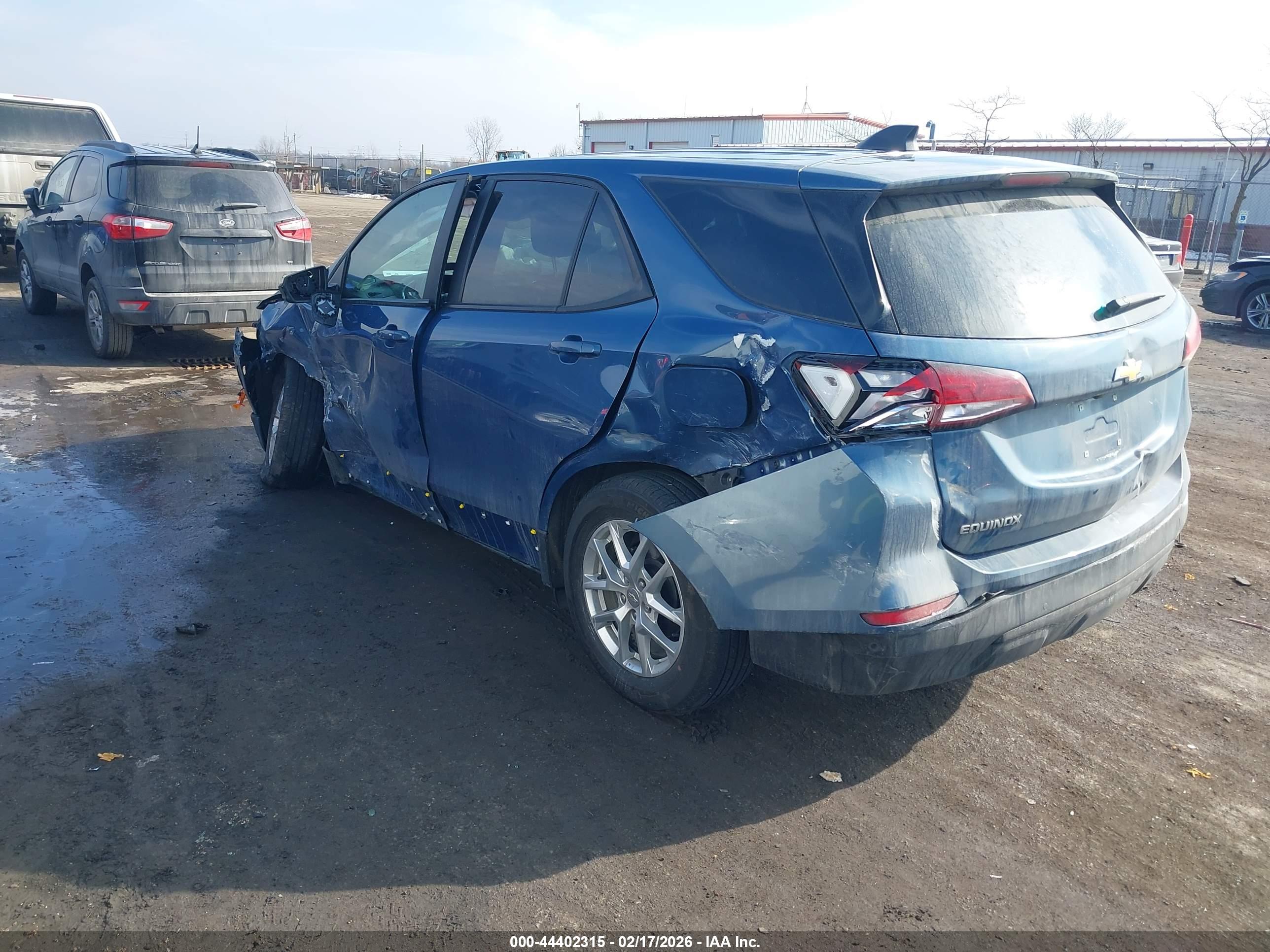 CHEVROLET EQUINOX image 3