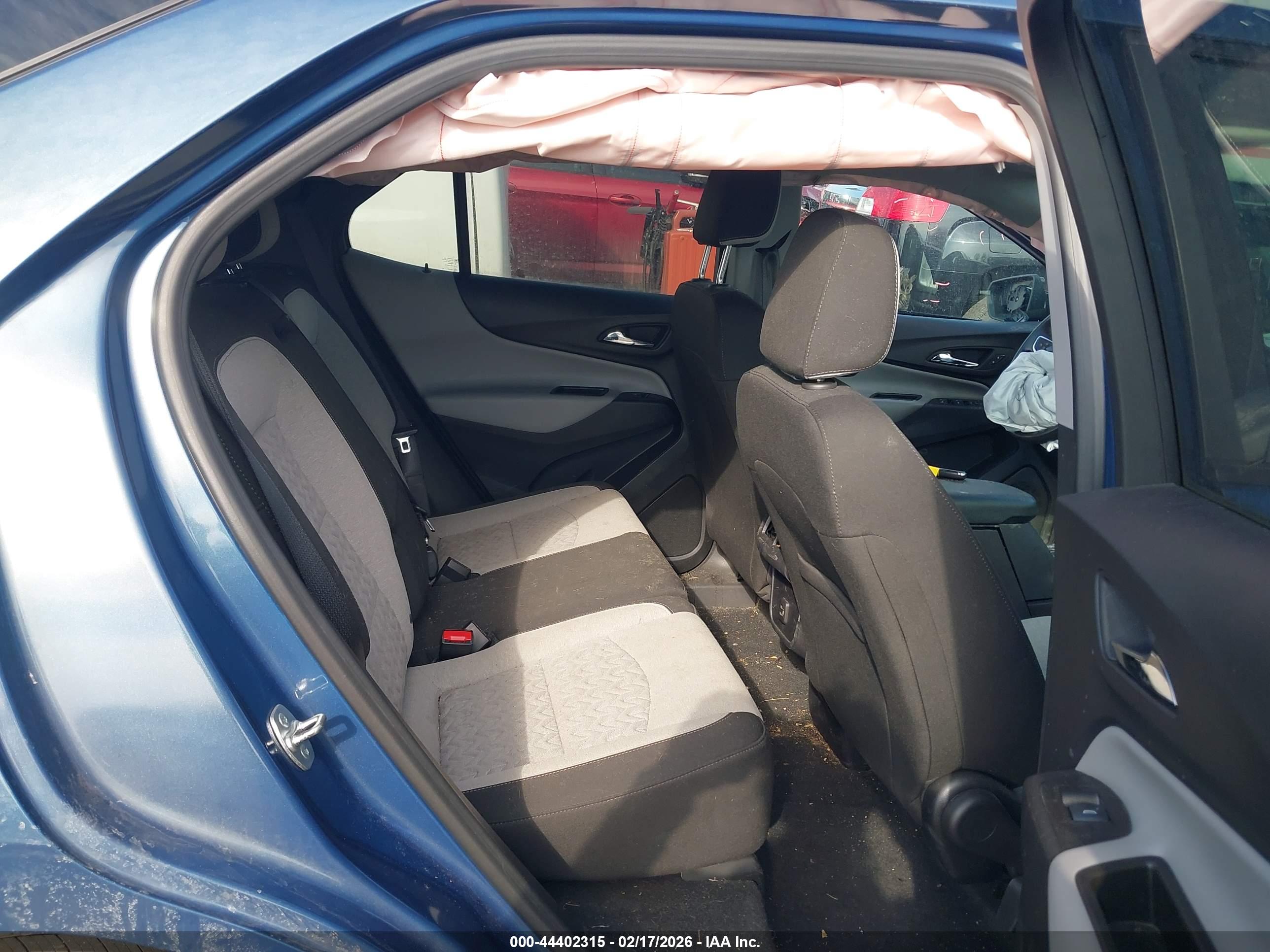 CHEVROLET EQUINOX image 8
