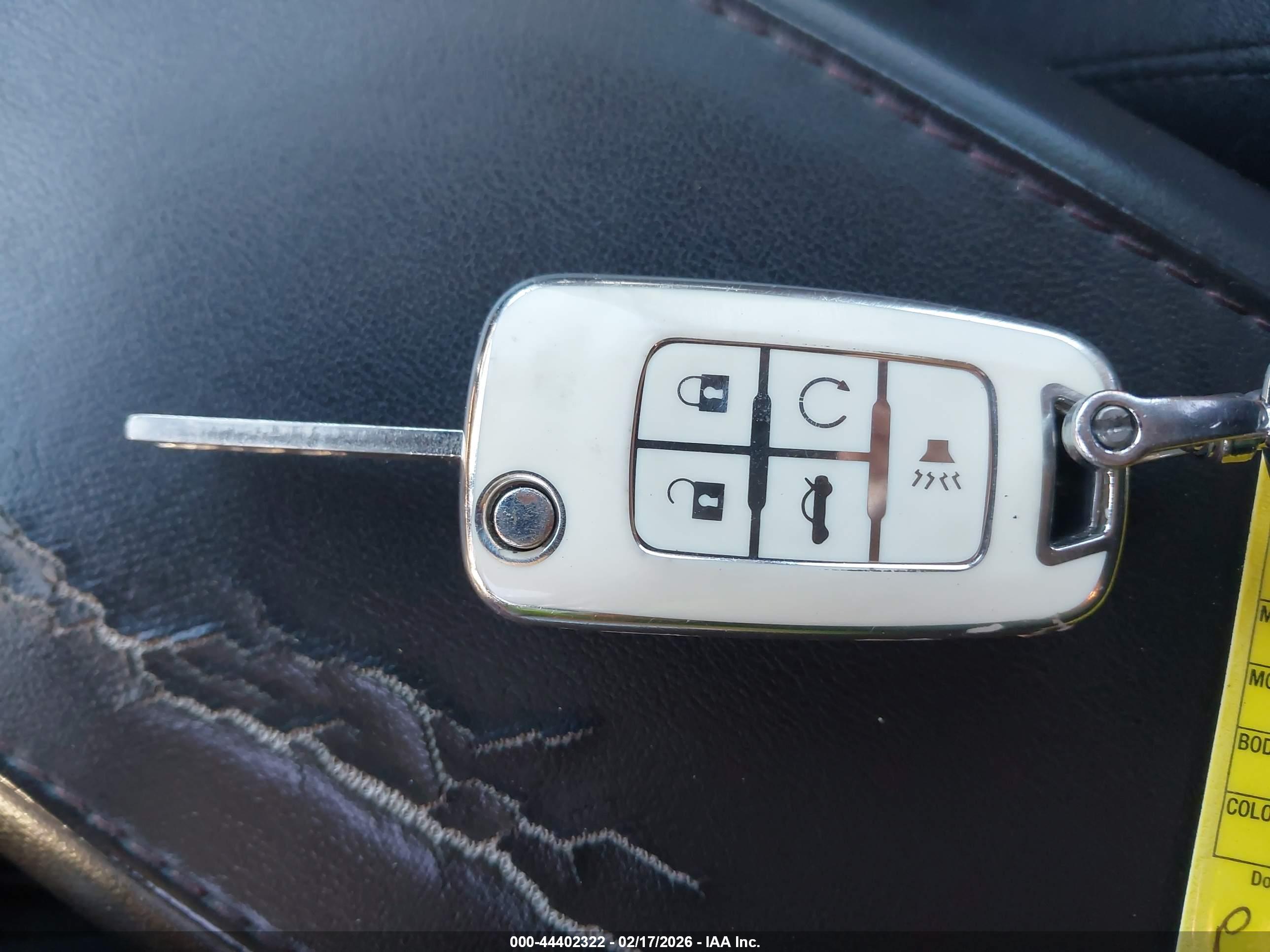 CHEVROLET EQUINOX image 11